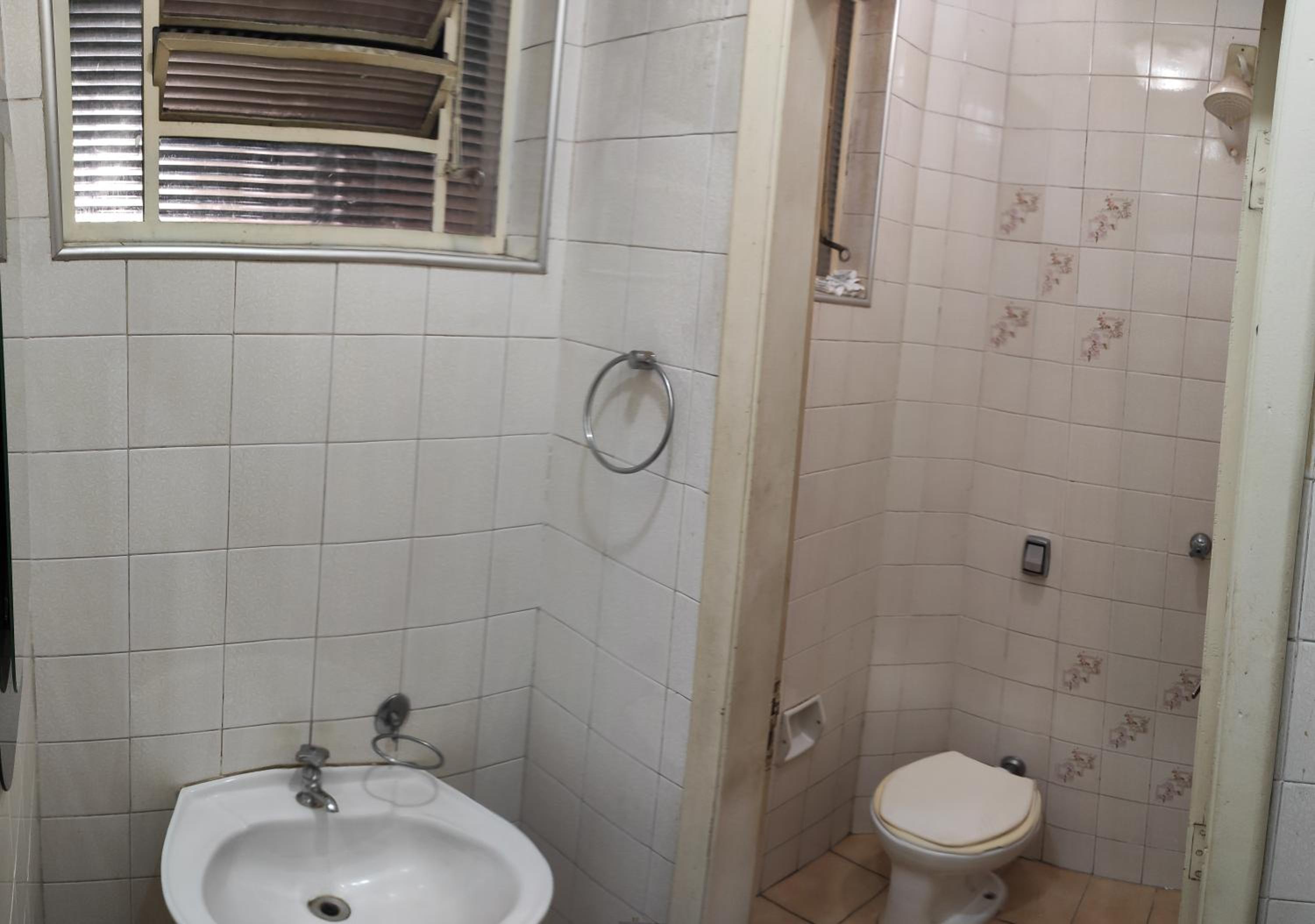 Studio Apartment - Photo 2