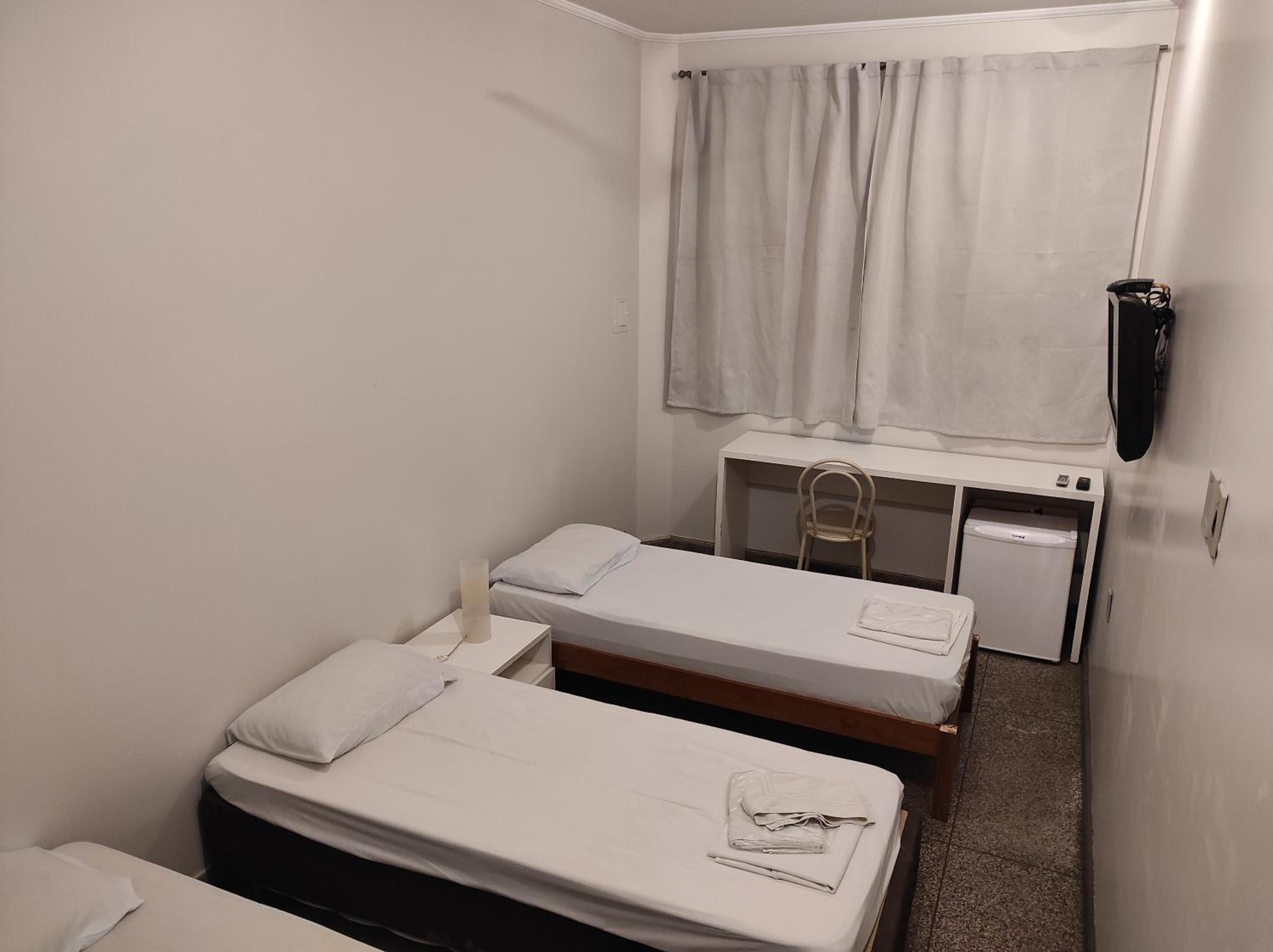 Triple Room with Private External Bathroom - Photo 3