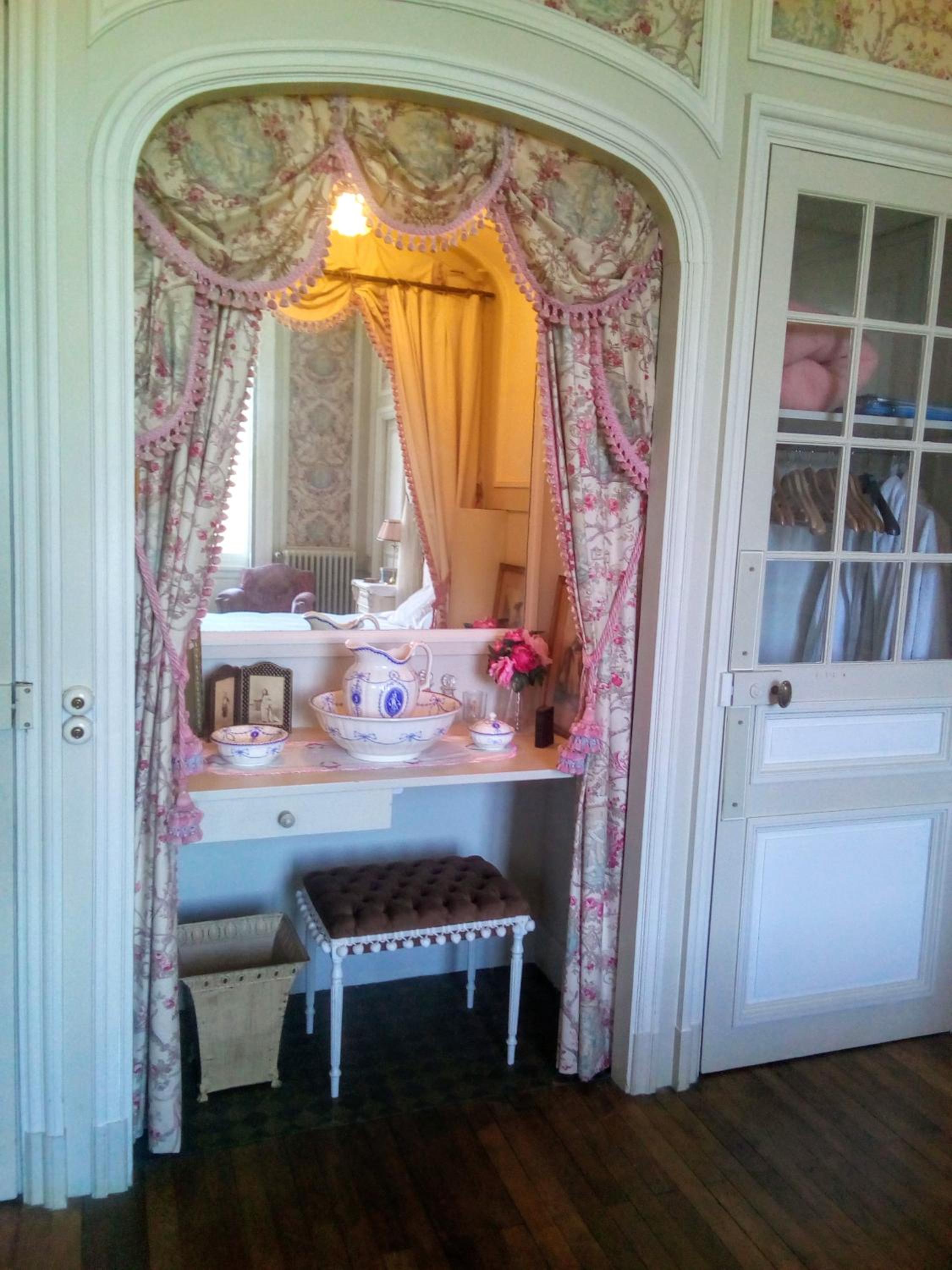 One-Bedroom Suite photo 3