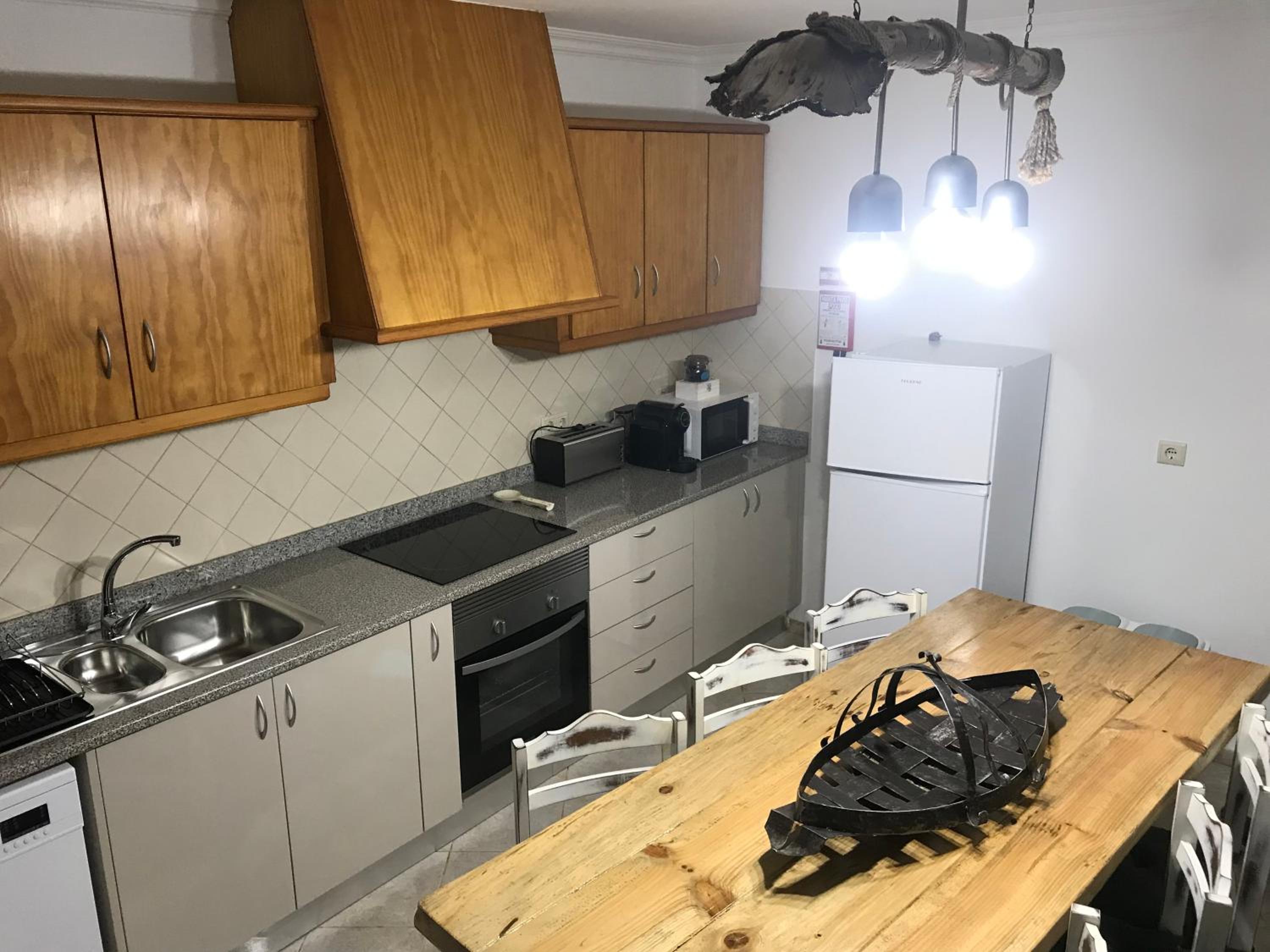 Two-Bedroom House - Photo 14