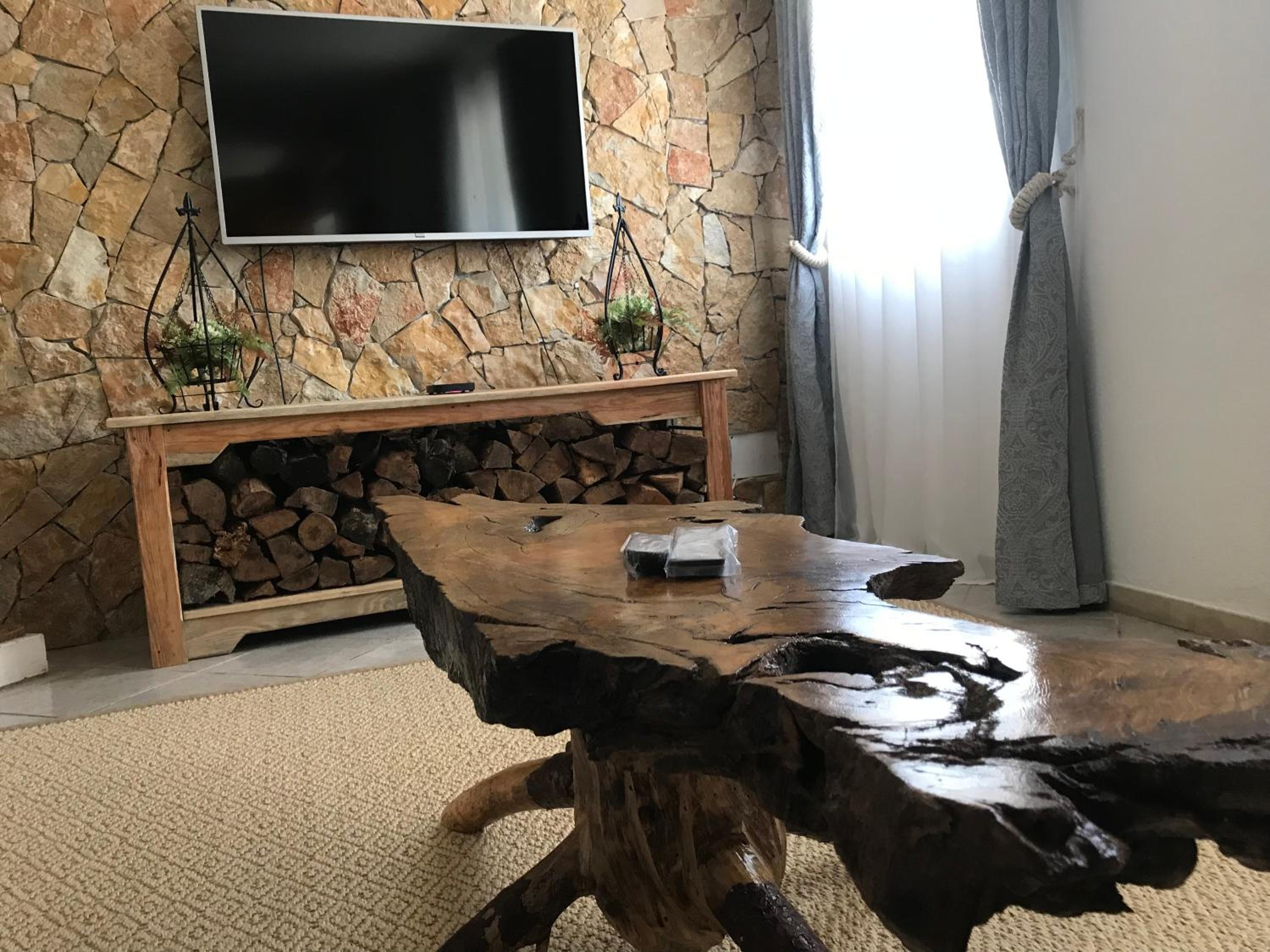Two-Bedroom House - Photo 28