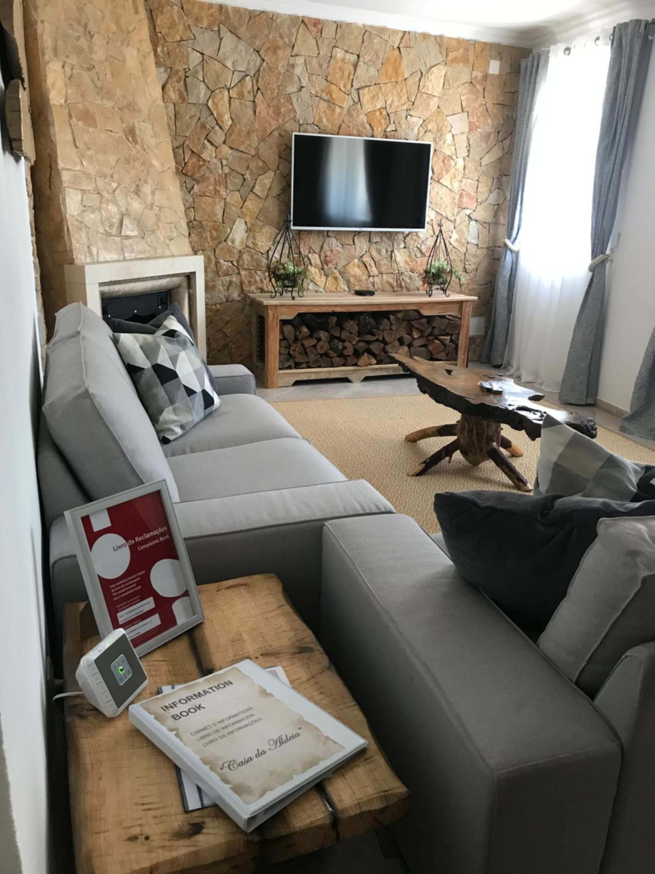 Two-Bedroom House - Photo 31