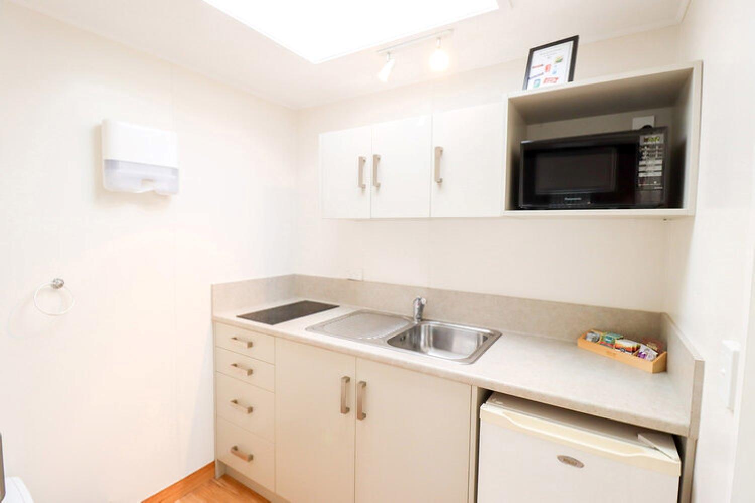Studio Apartment photo 3