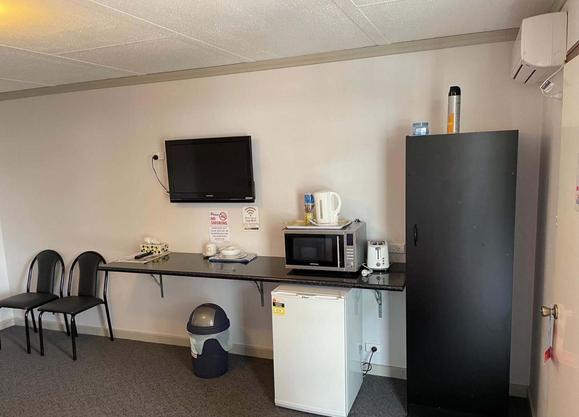 Standard Triple Room - Photo 4