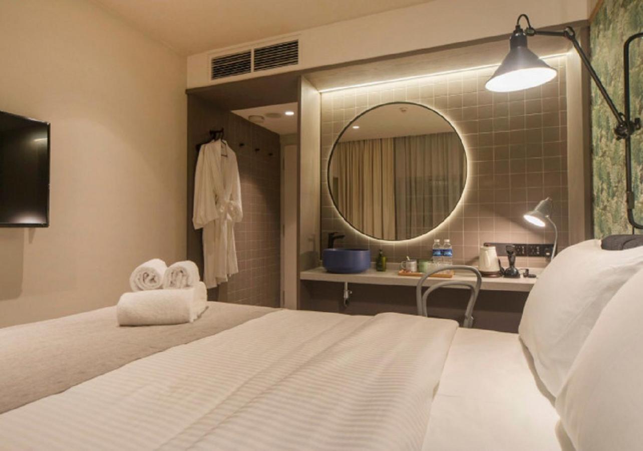 The Deluxe Room photo 3