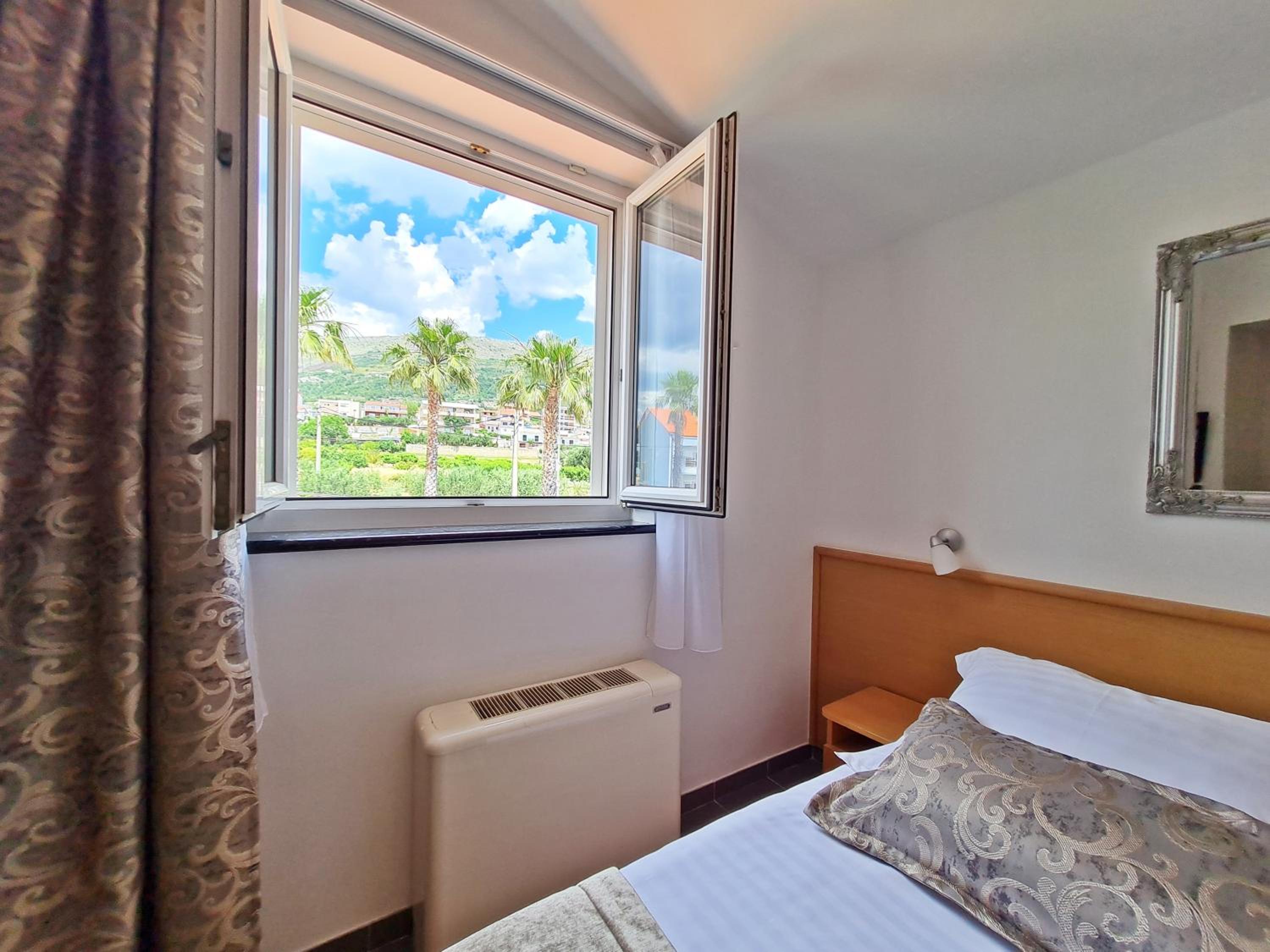 Comfort Suite with Sea View - Photo 5