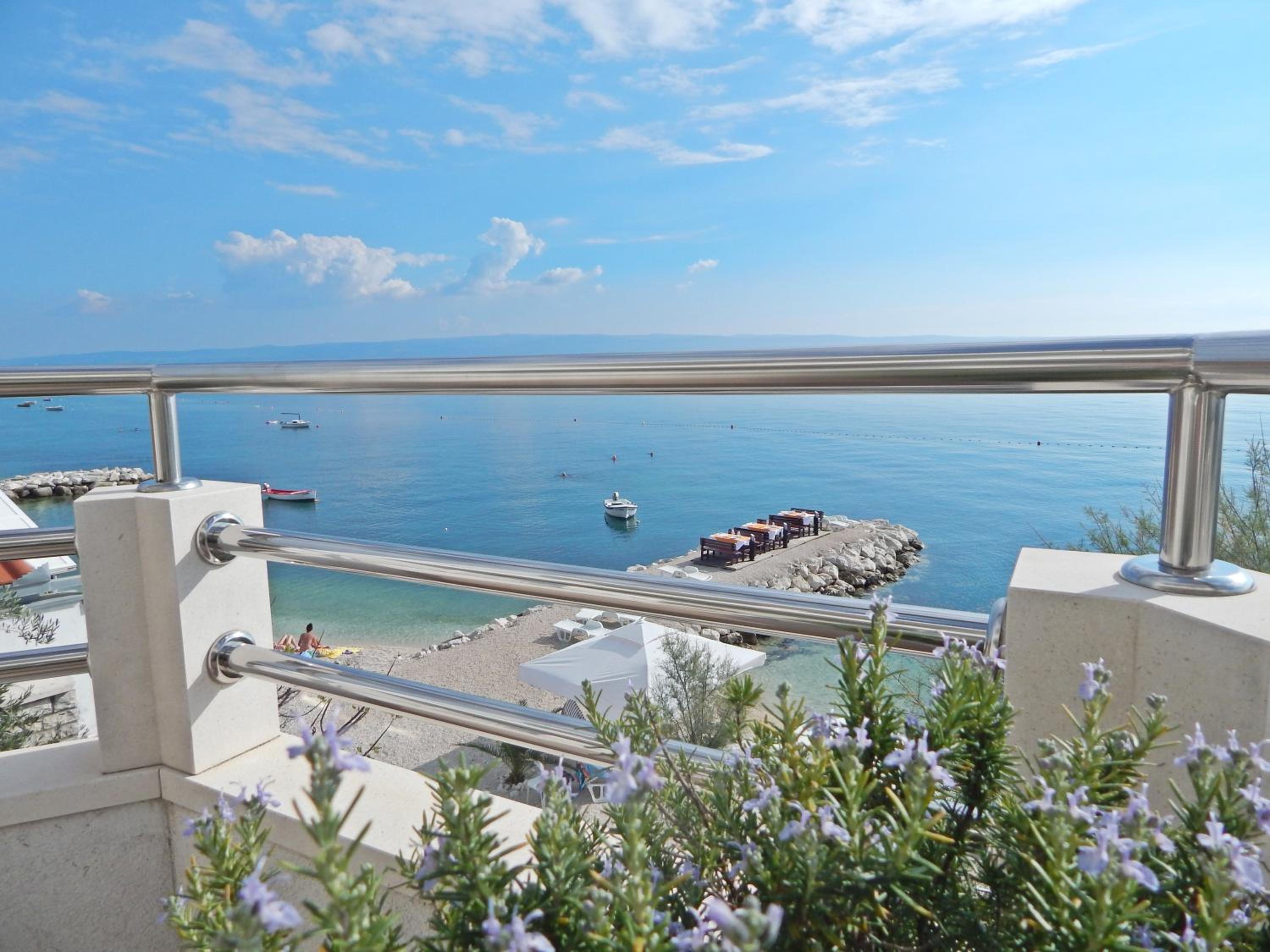 Comfort Double Room with Terrace and Sea View - Photo 8