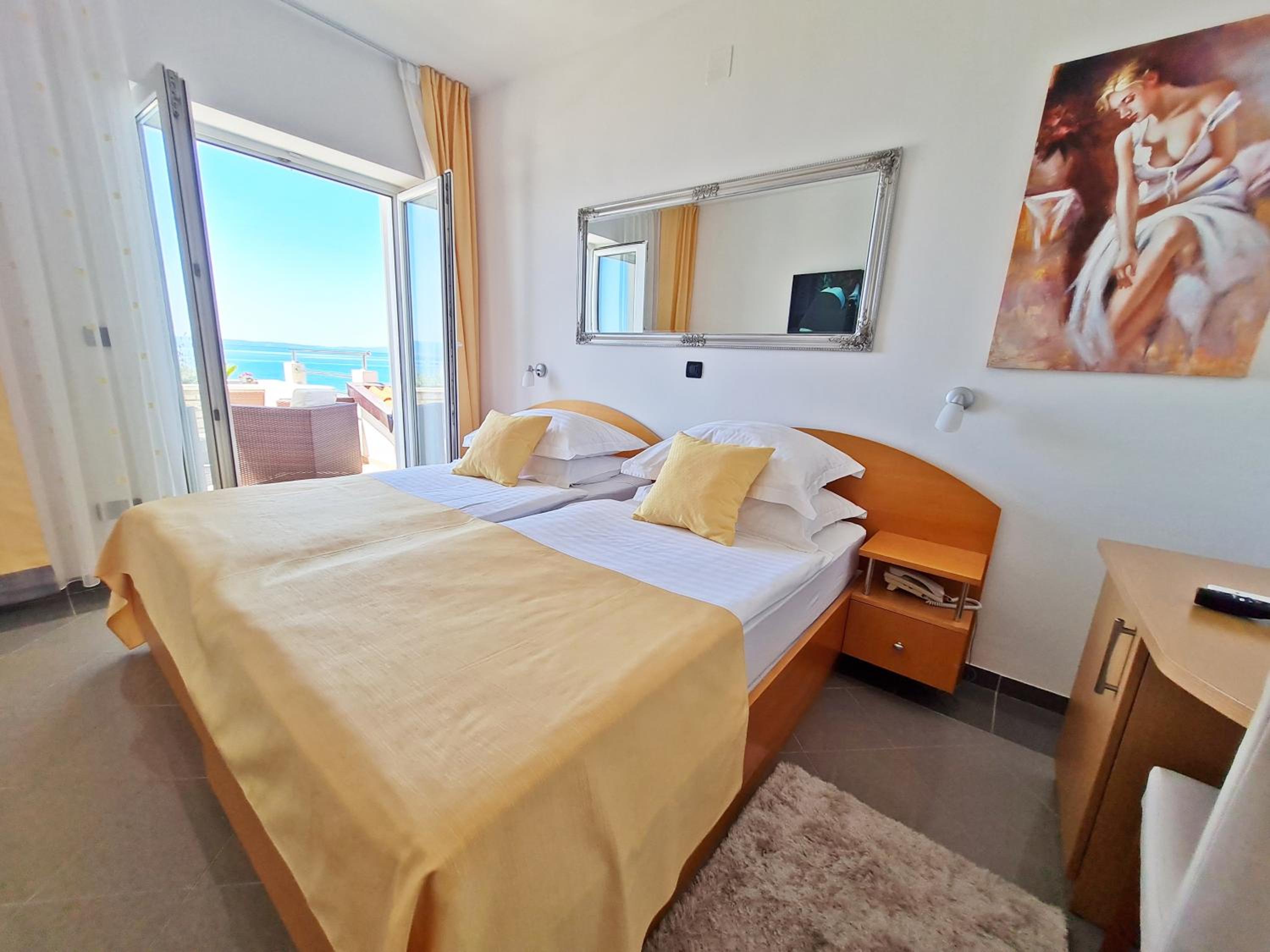 Comfort Double Room with Terrace and Sea View - Photo 6