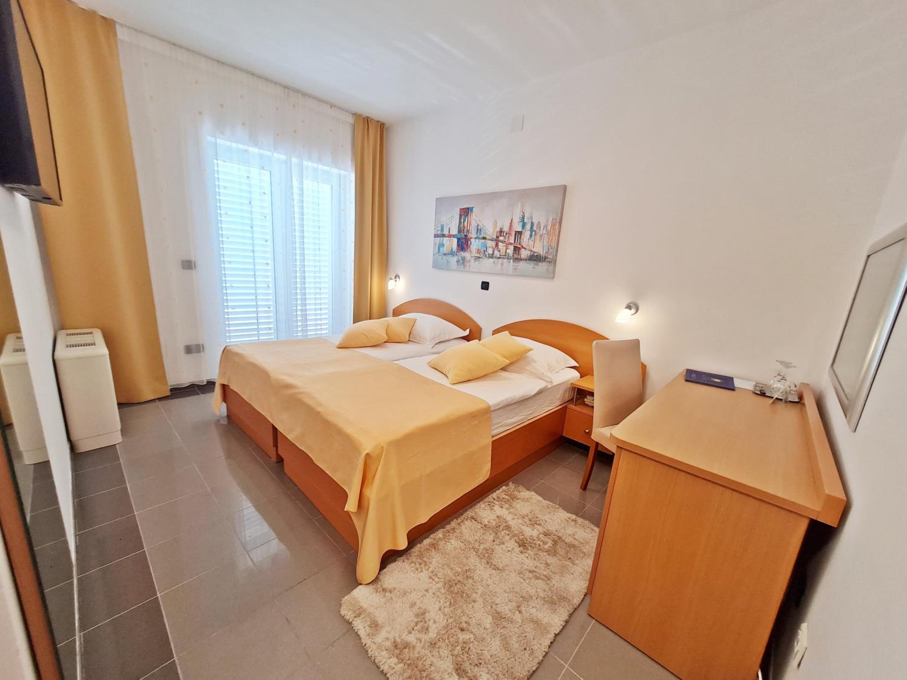 Double Room with Sea View and Balcony - Photo 18
