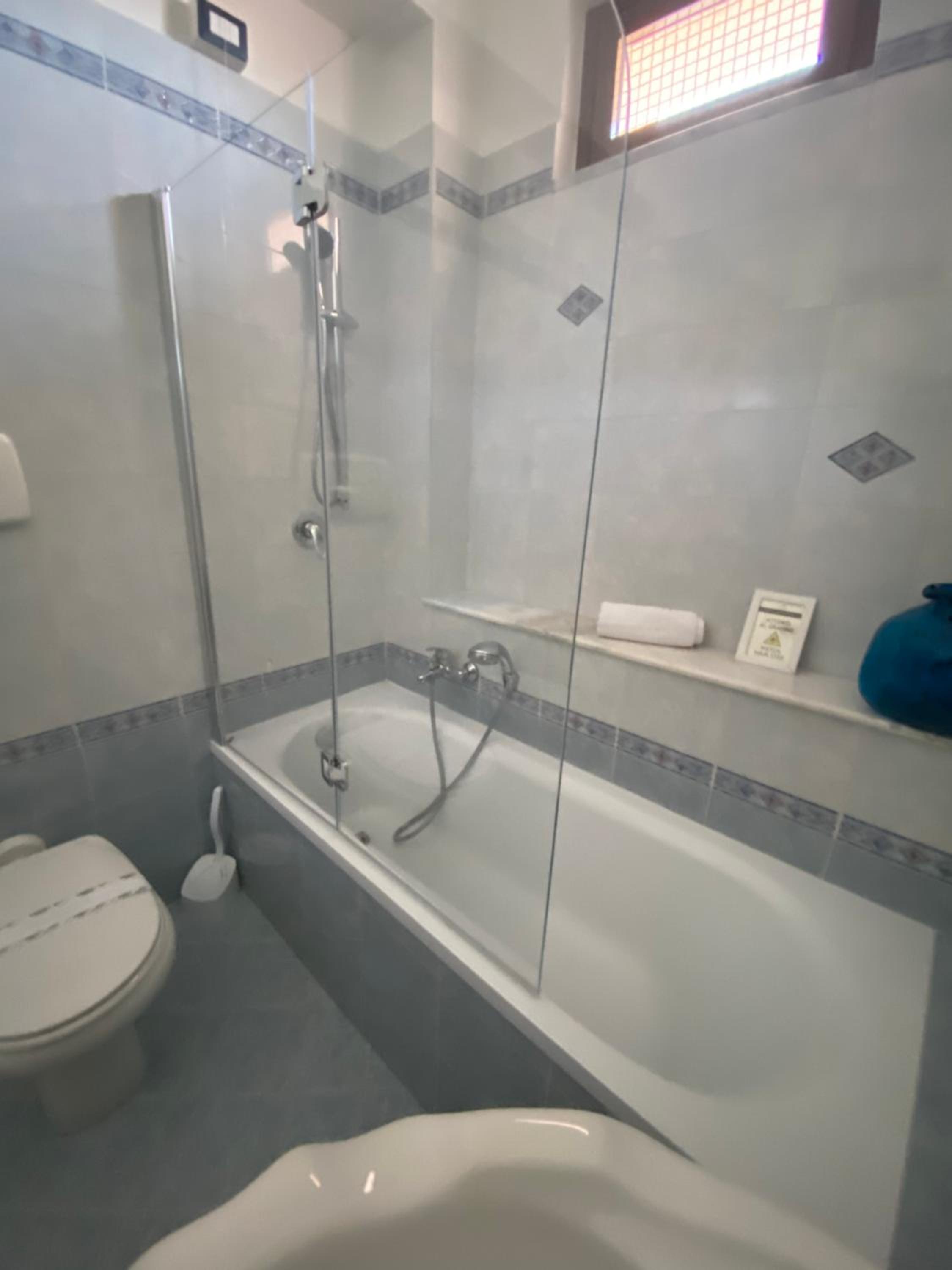 Large Double Room photo 2