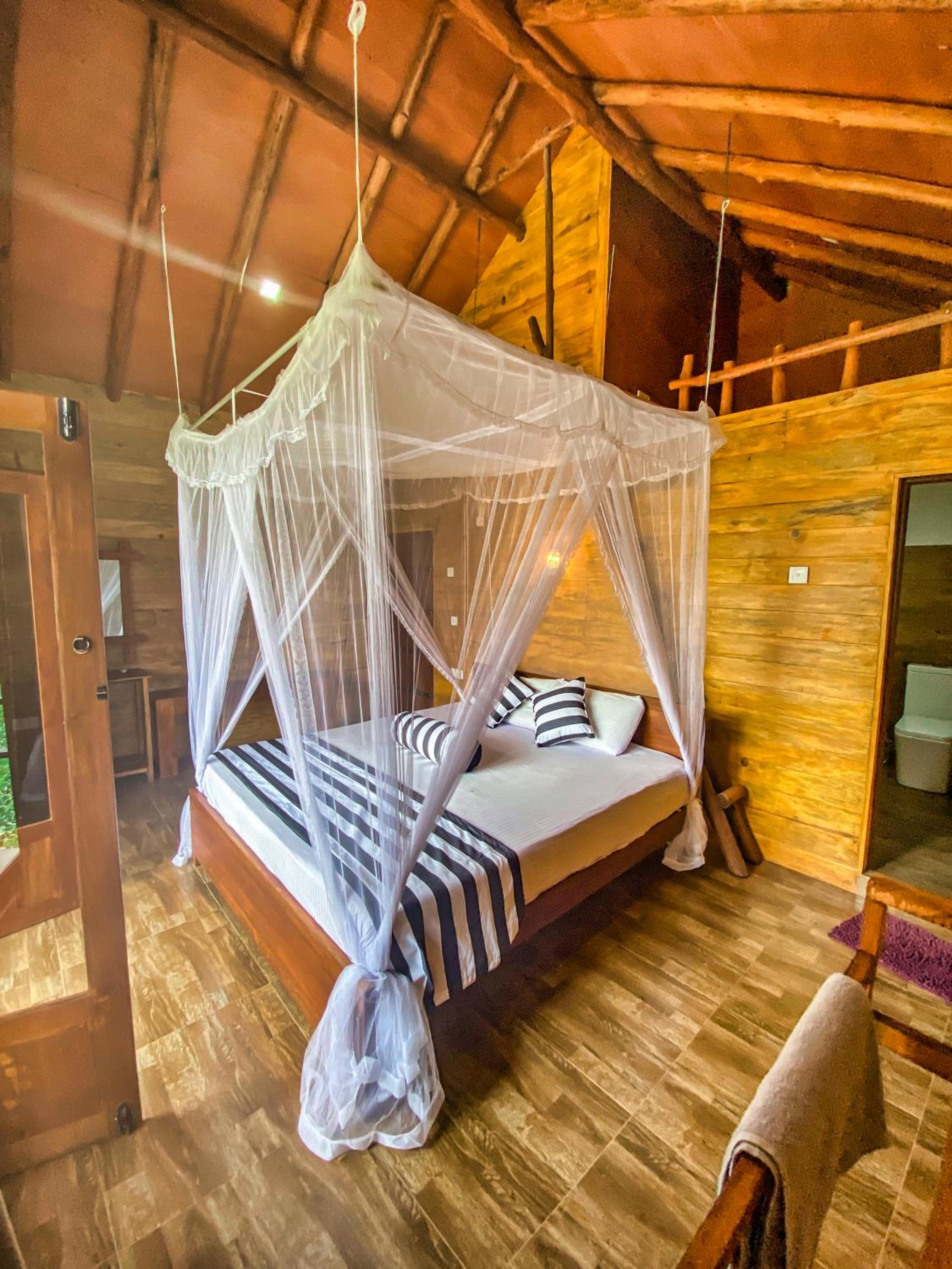 Deluxe Double Room with Balcony photo 1