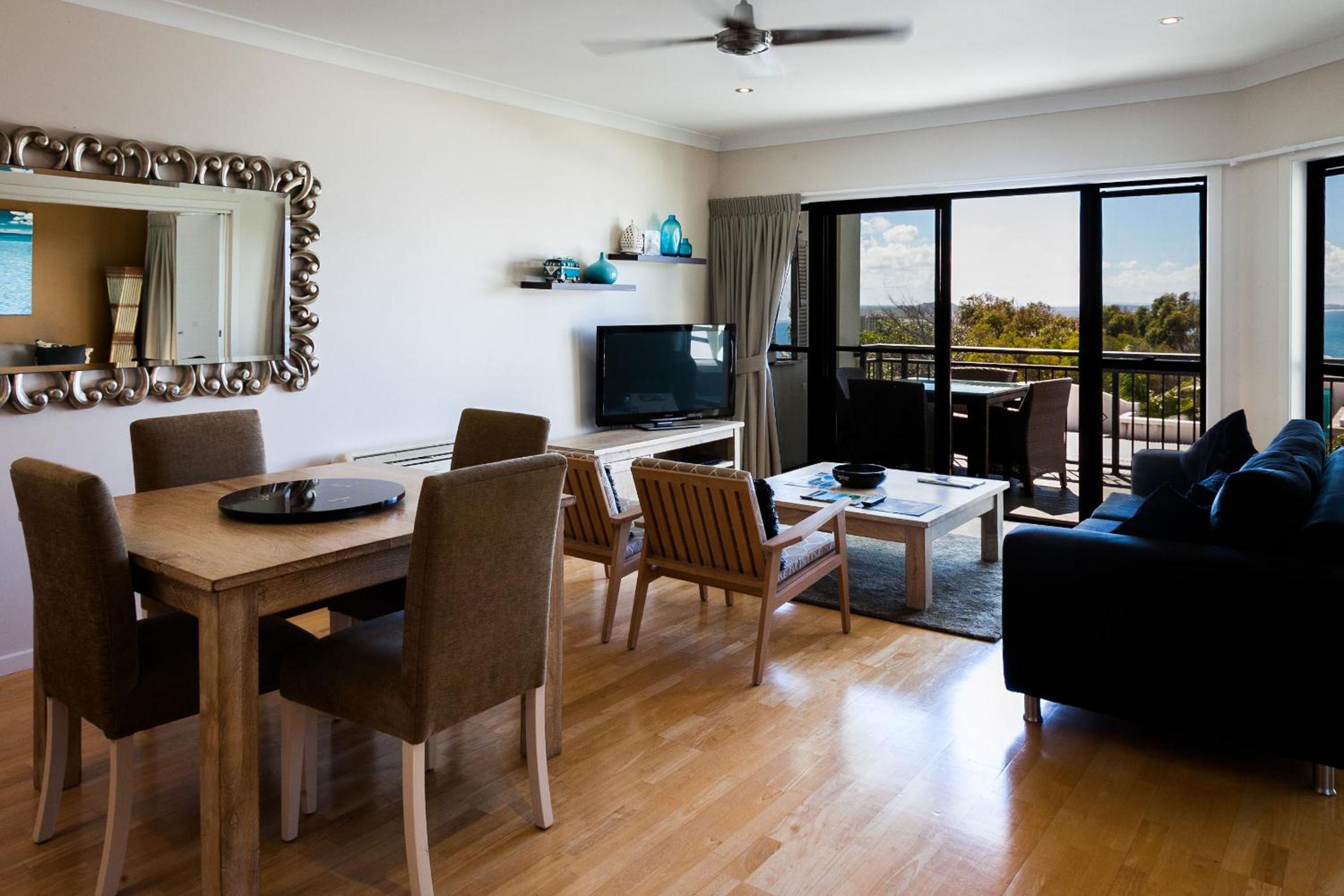 Executive Two-Bedroom Villa - Photo 41