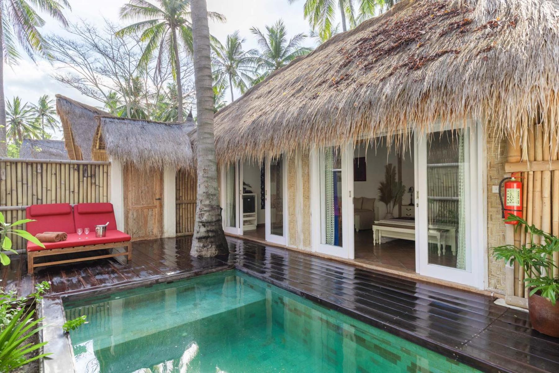 Villa with Private Pool - Photo 12