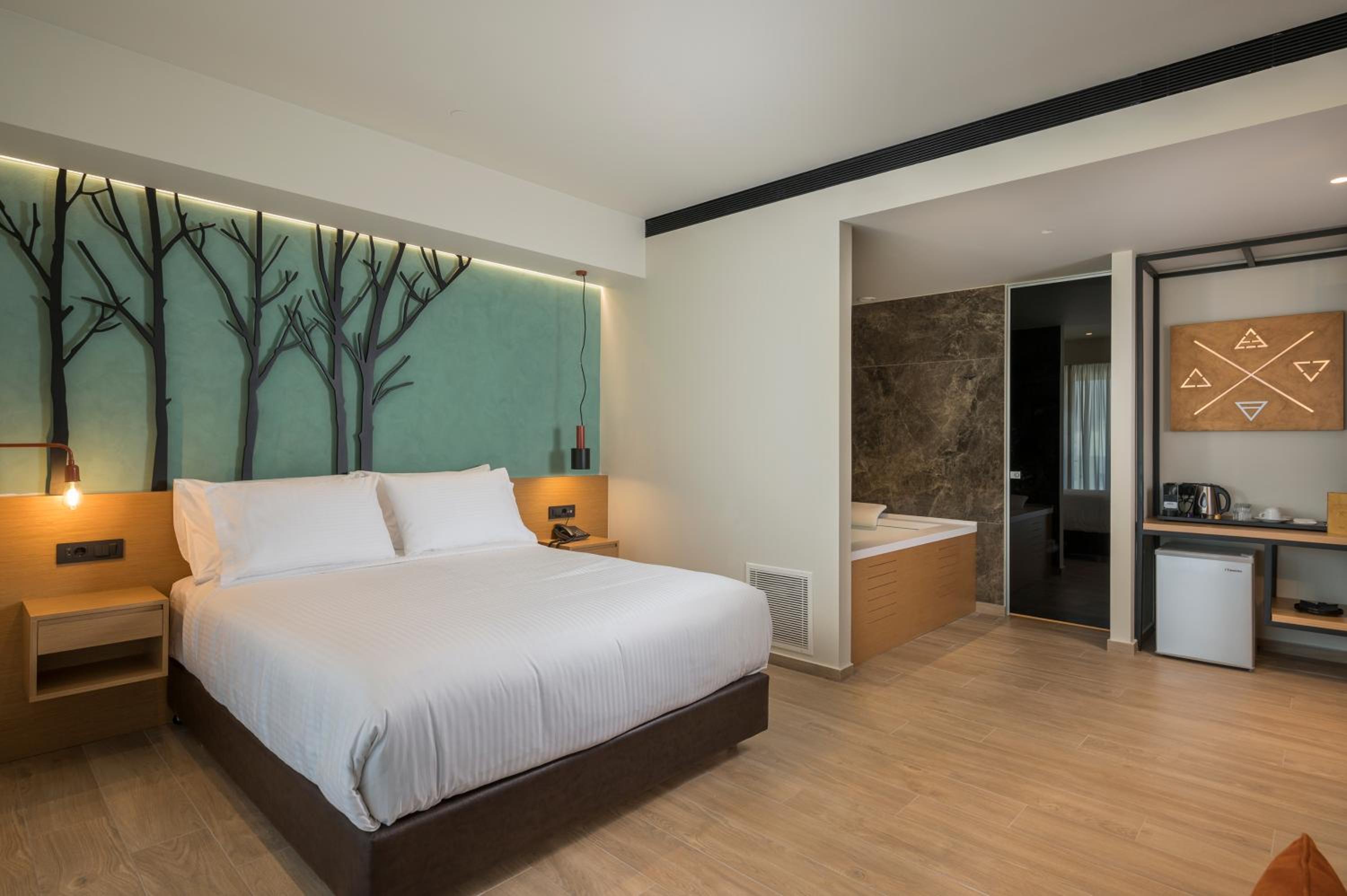 Suite with Mountain View