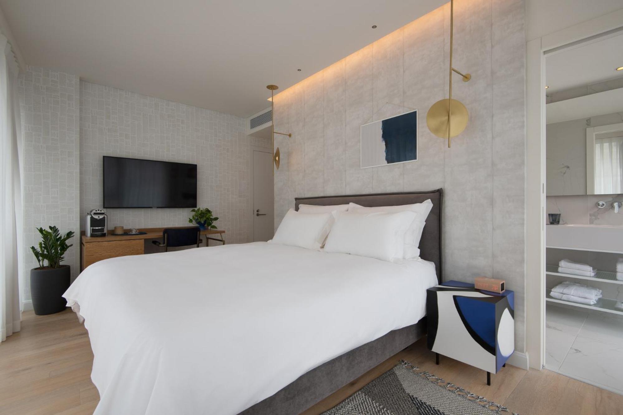 Superior Double Room - Photo 1