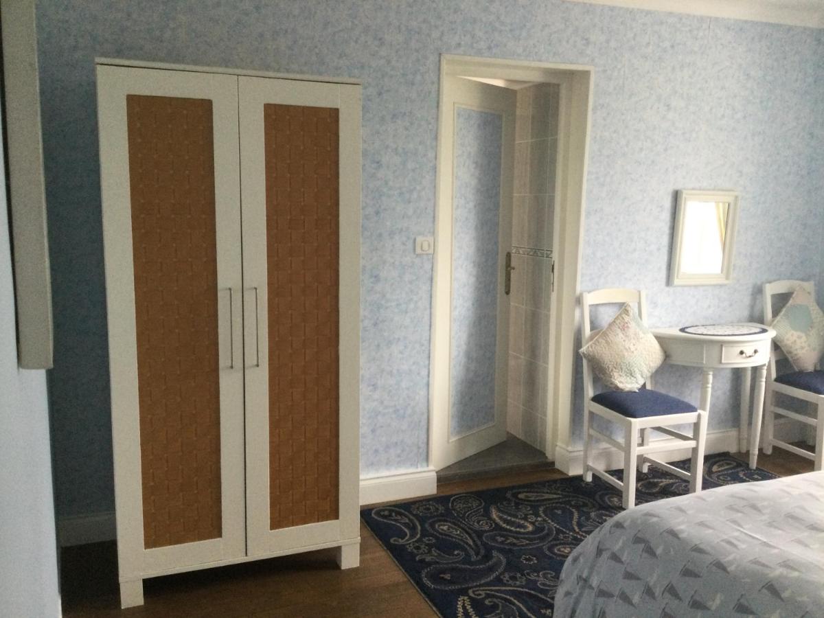 Standard Triple Room photo 2