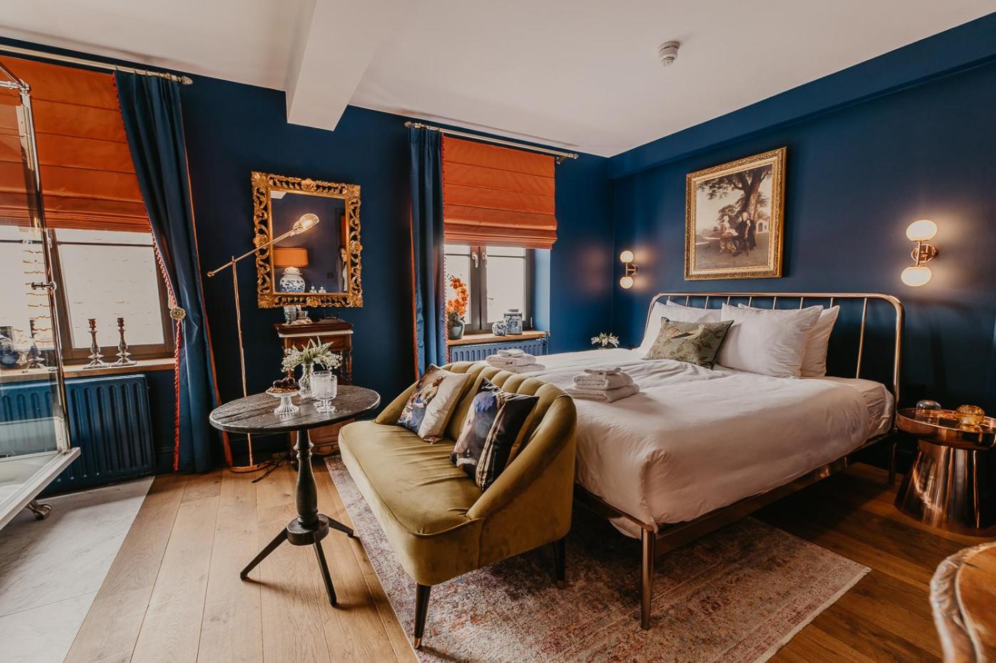 Large Double Room - Photo 5
