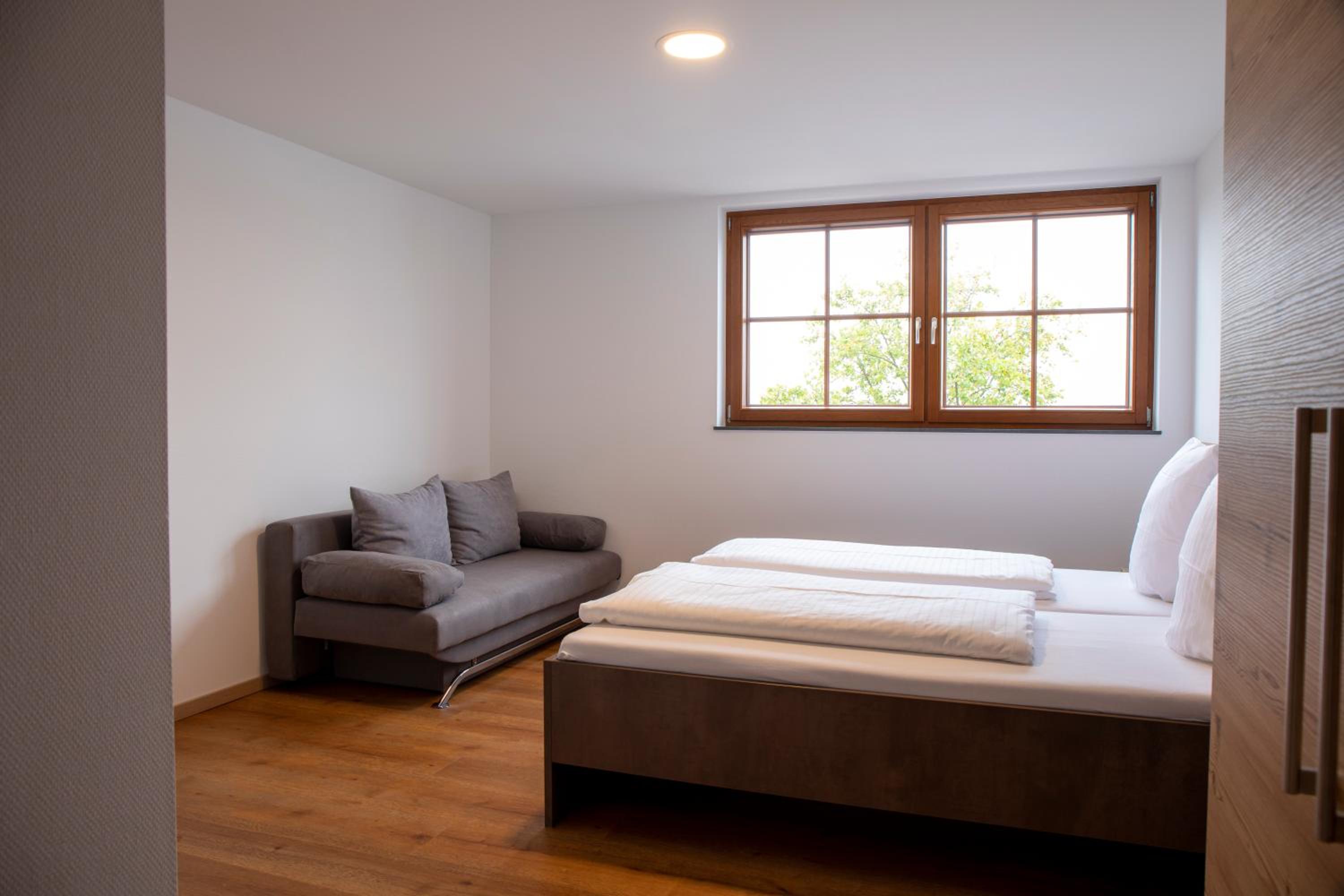 Double Room with Extra Bed photo 1