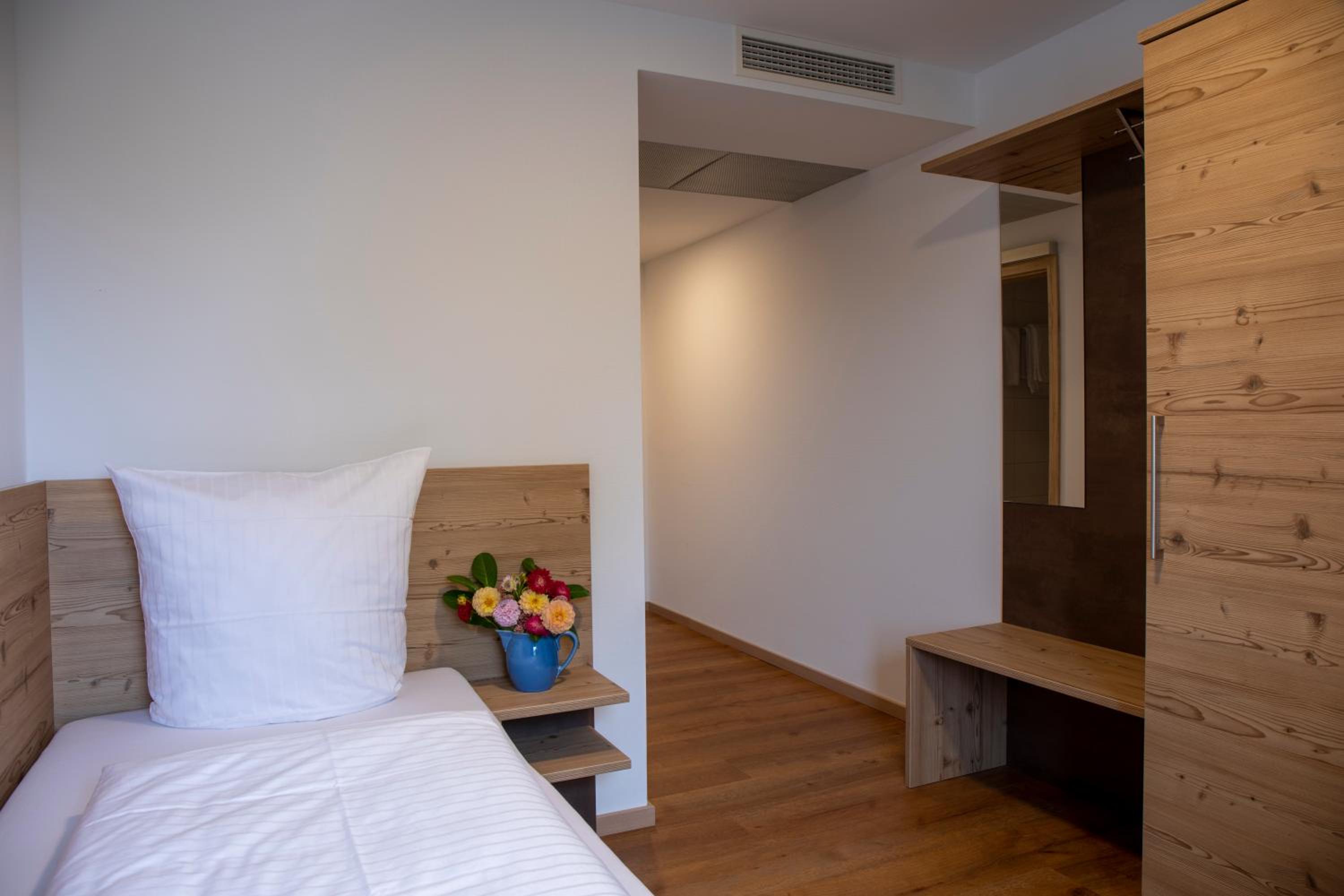 Single Room with Balcony photo 2