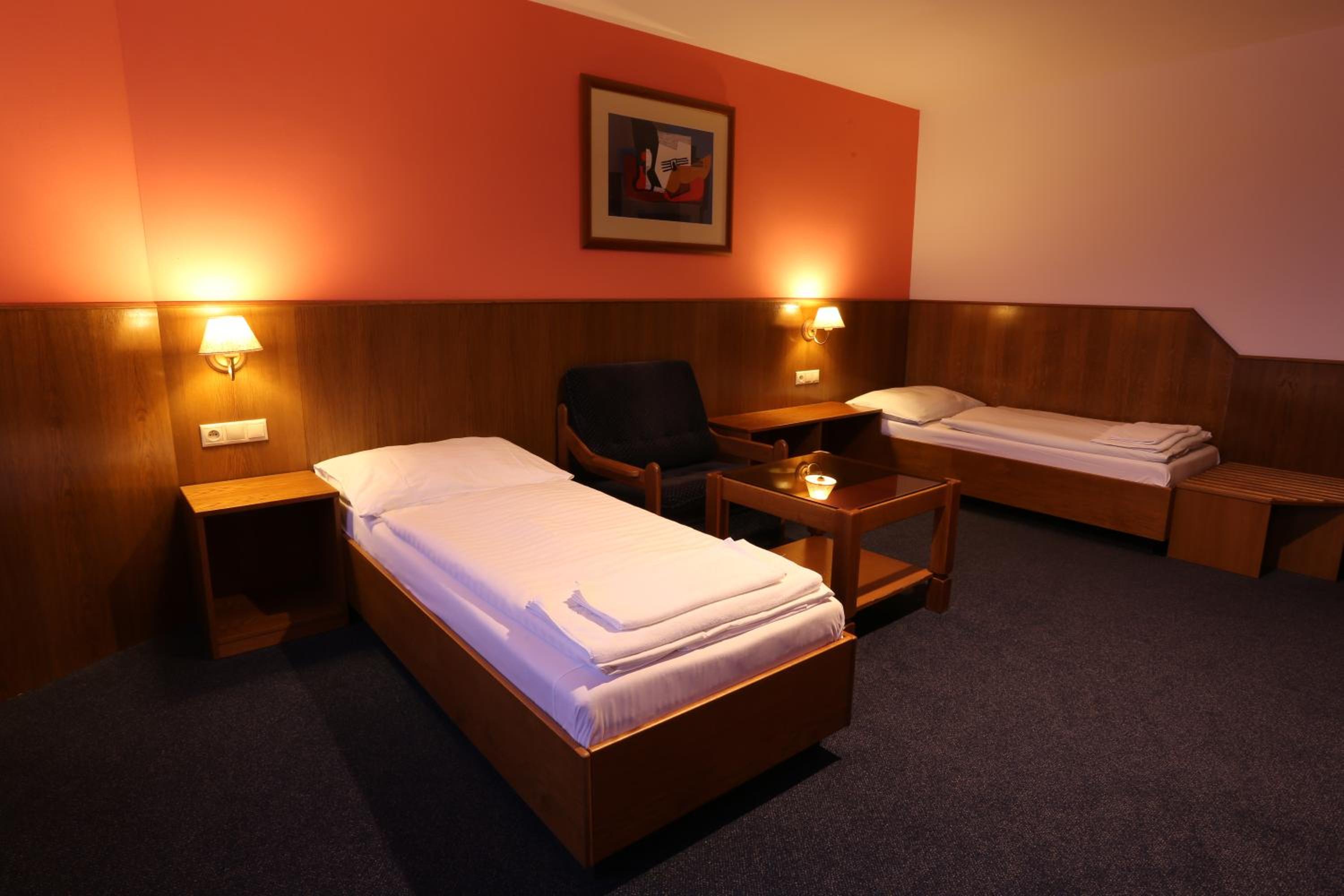 Standard Triple Room photo 3
