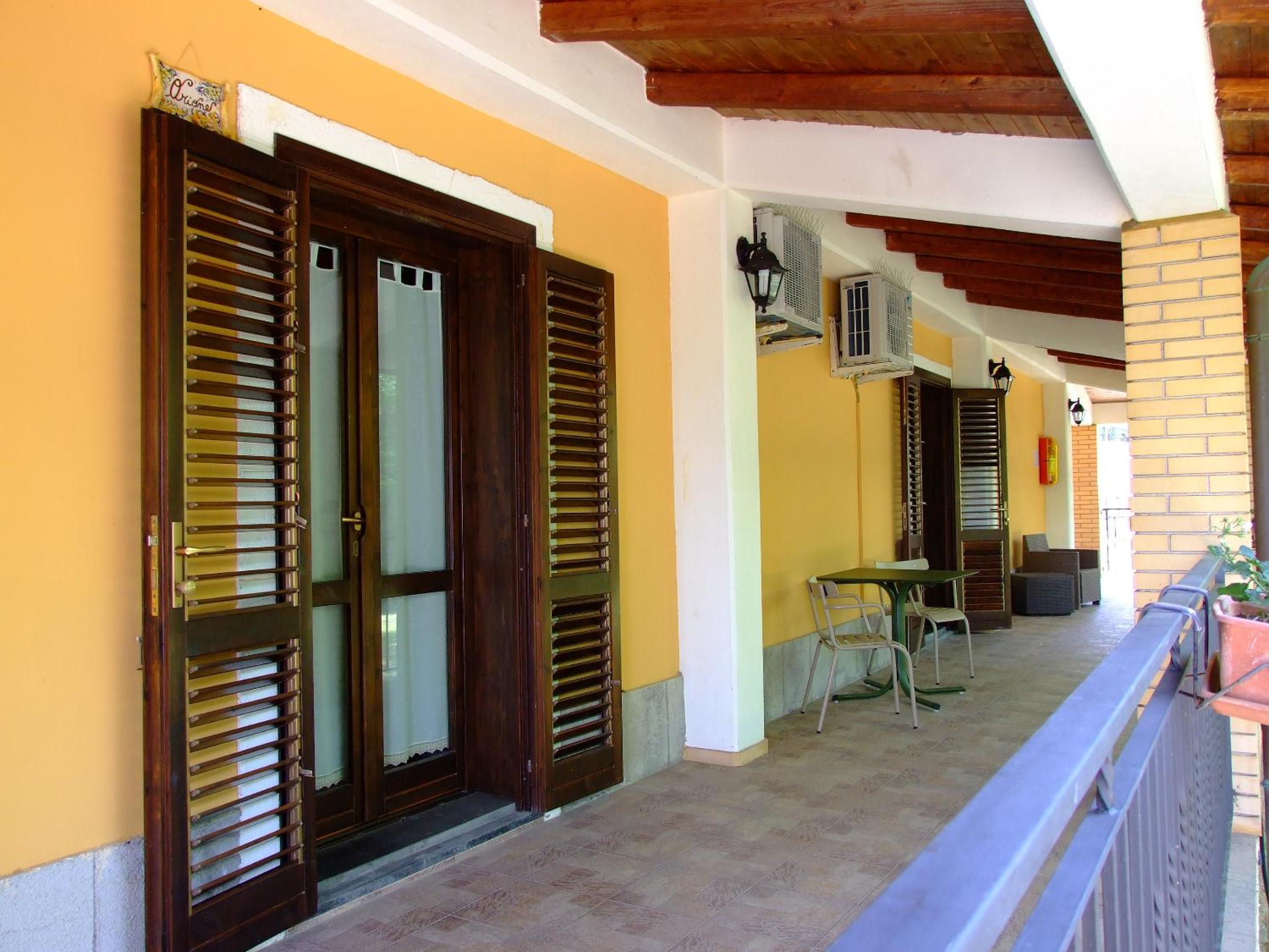 Double or Twin Room with Private Bathroom photo 2
