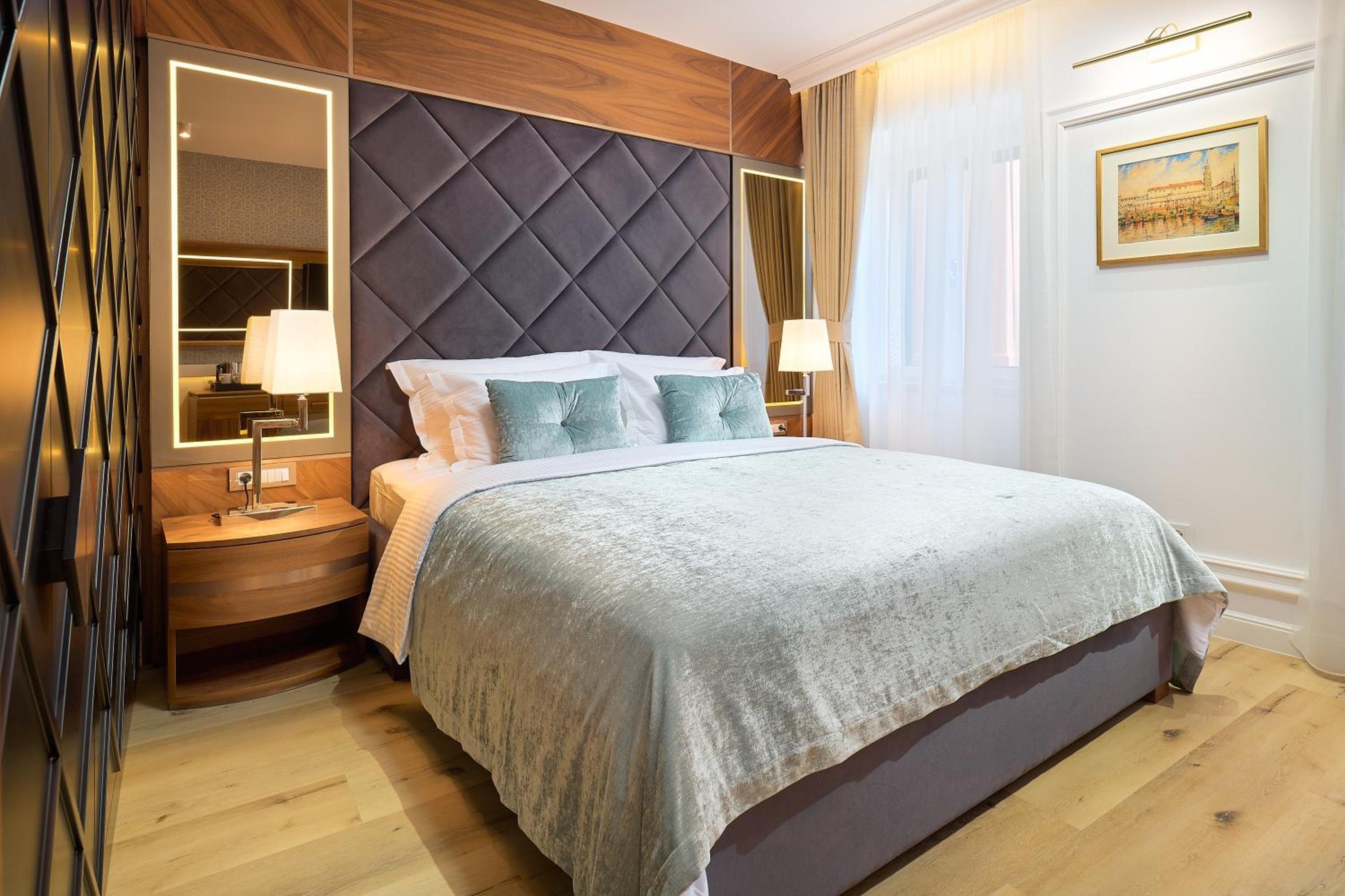 Deluxe Double Room photo 3