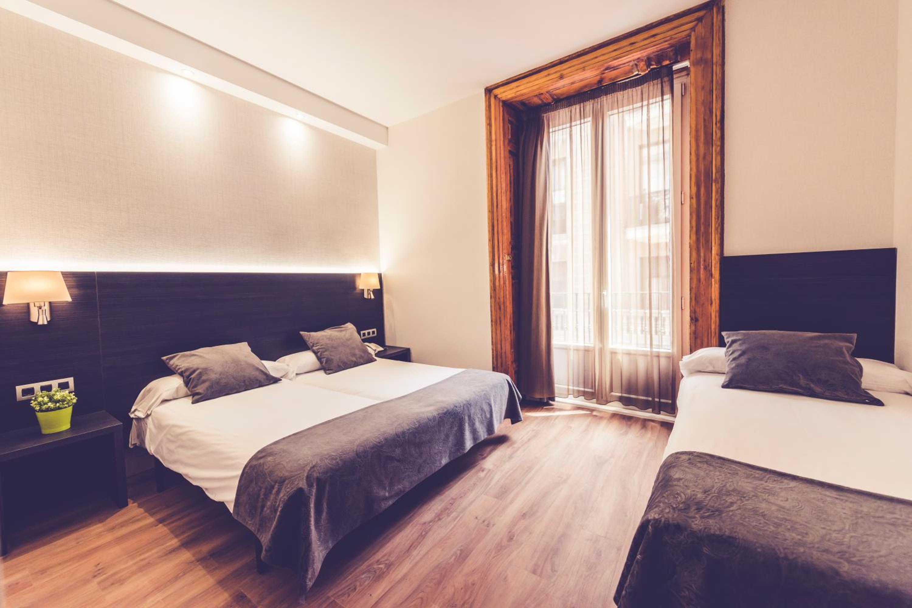 Triple Room - Photo 14
