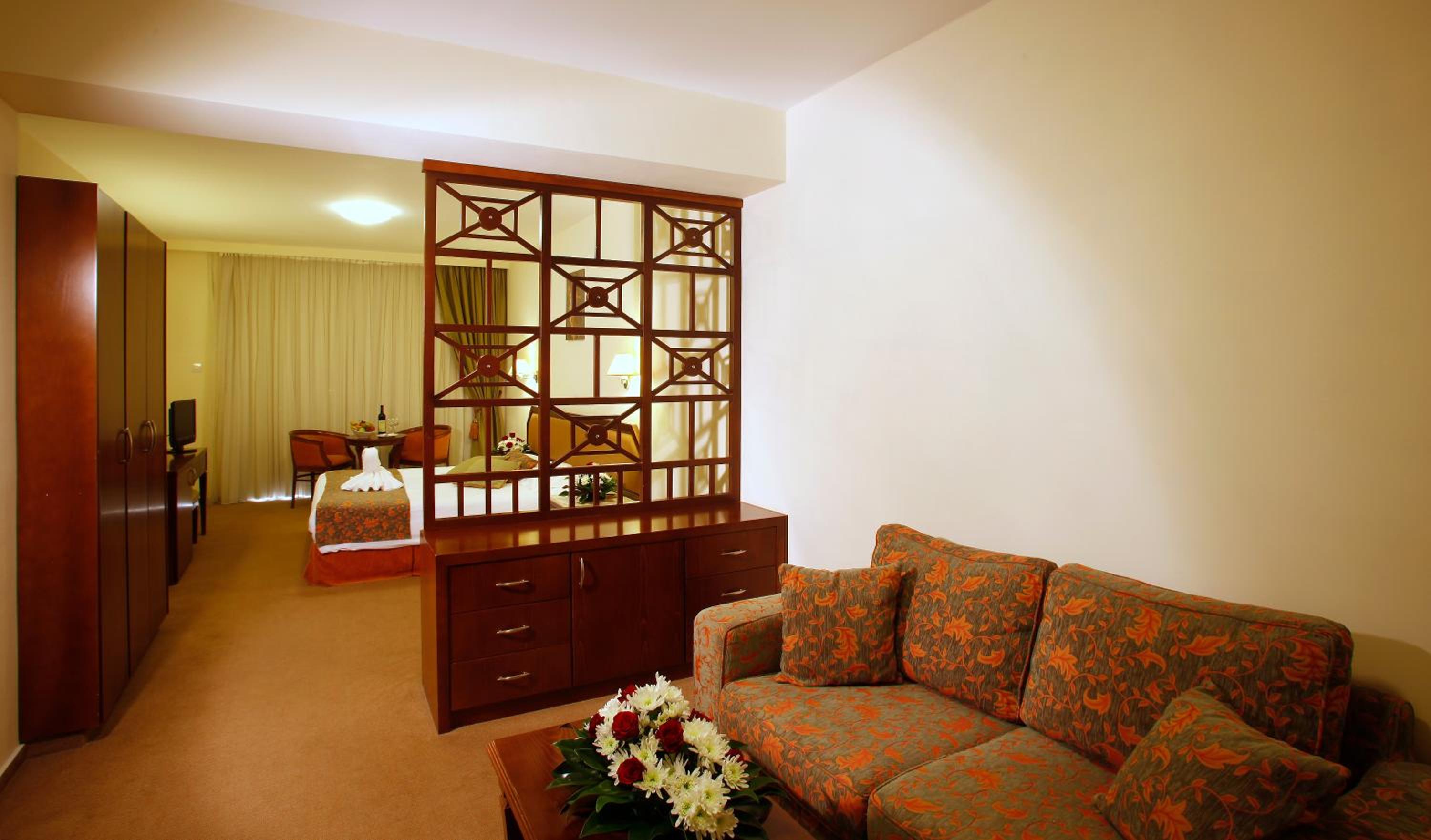 Family Suite with Inland View - Photo 1