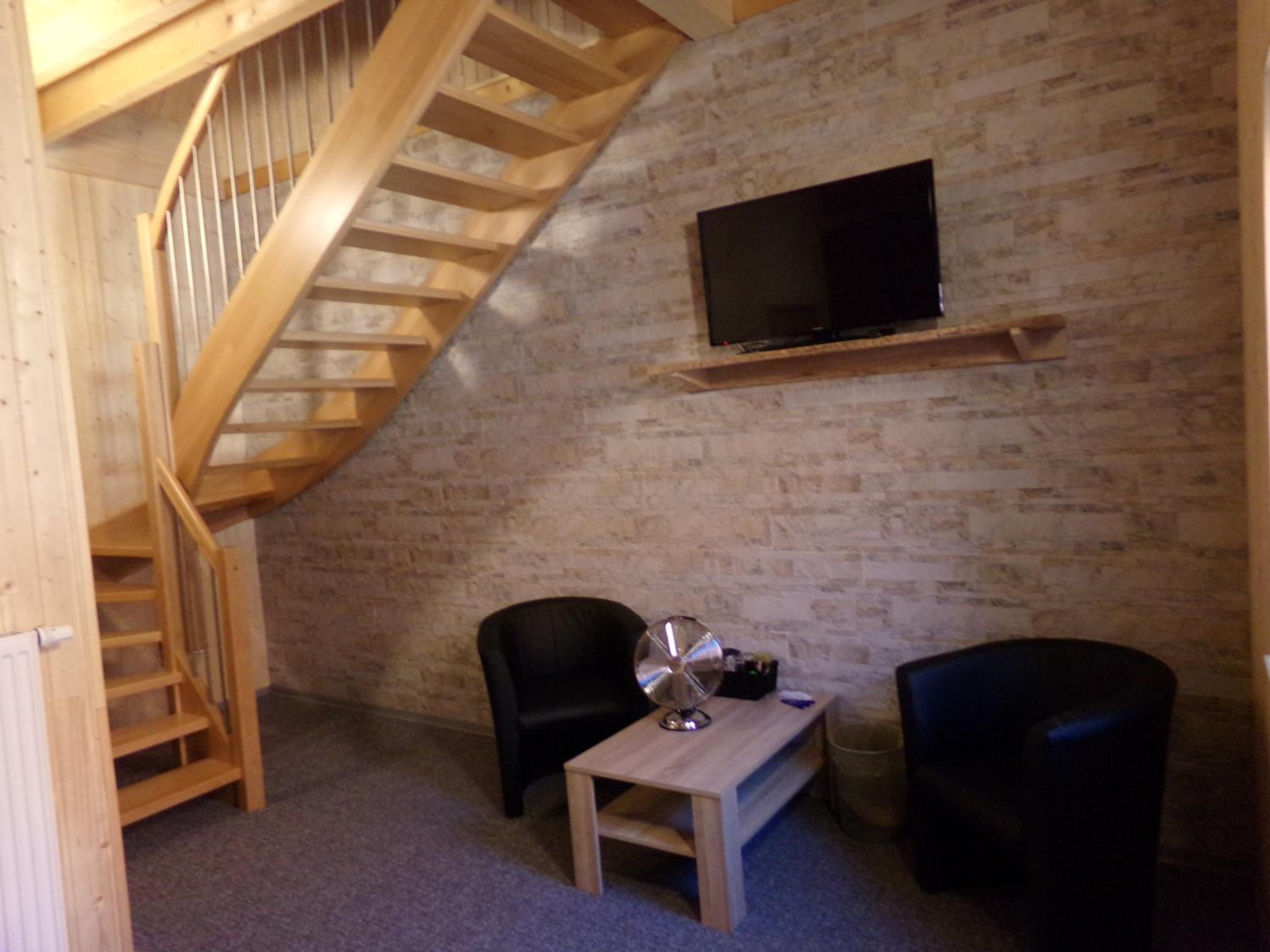 Suite - Photo 5