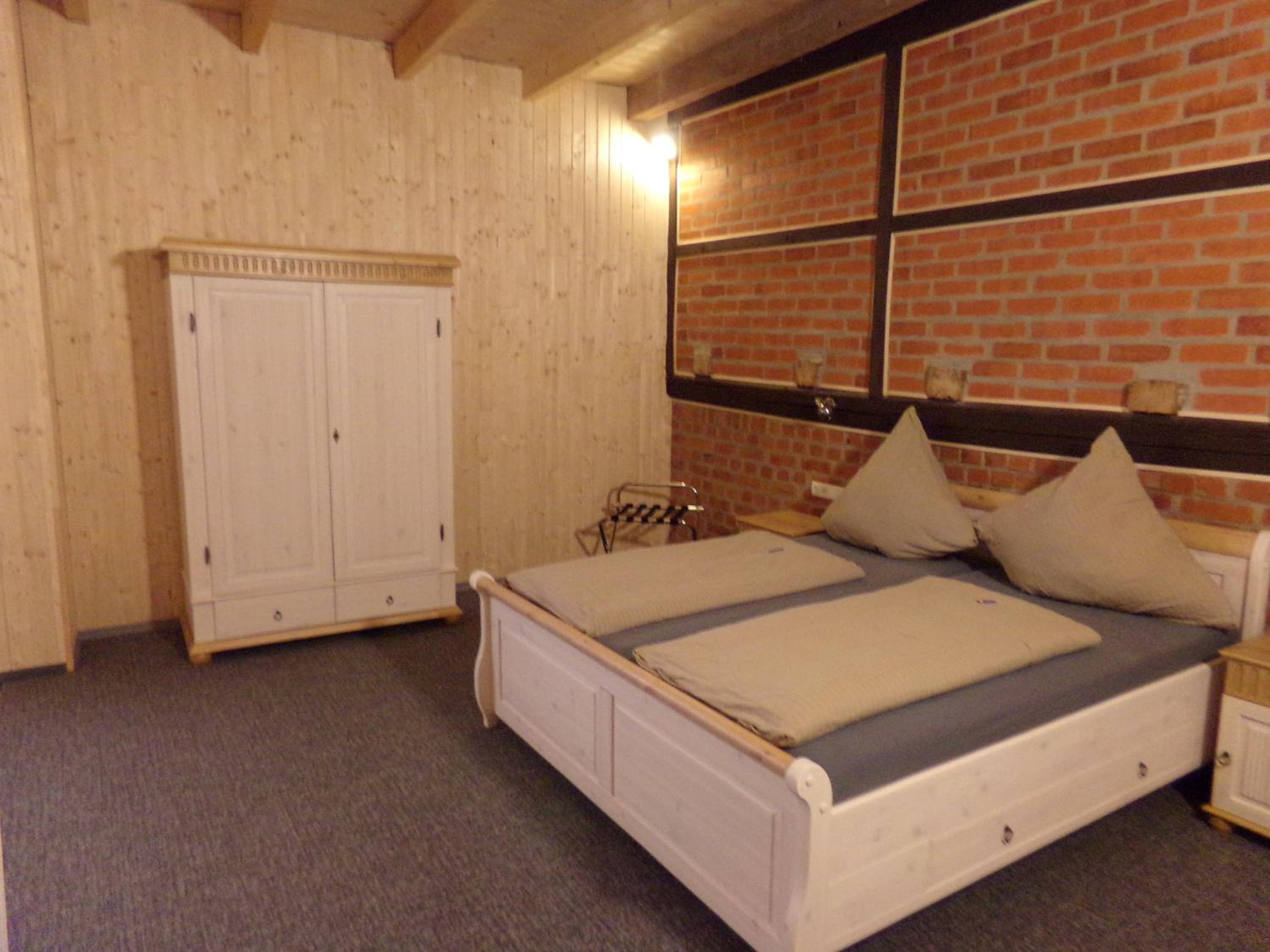 Suite - Photo 7