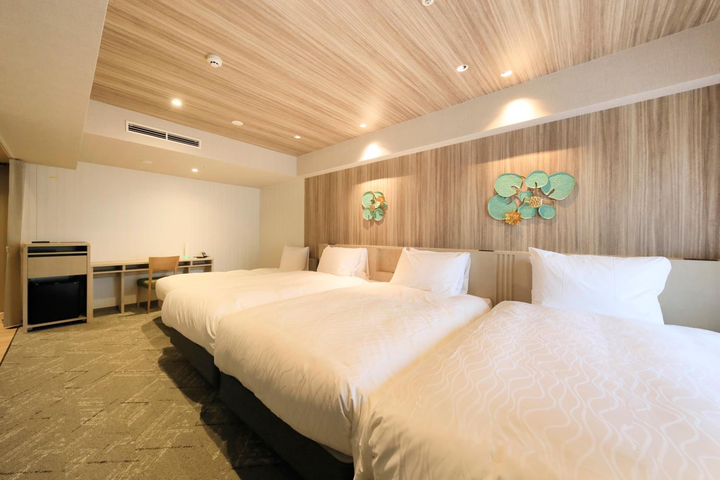 Triple Room - Non-Smoking - Photo 3