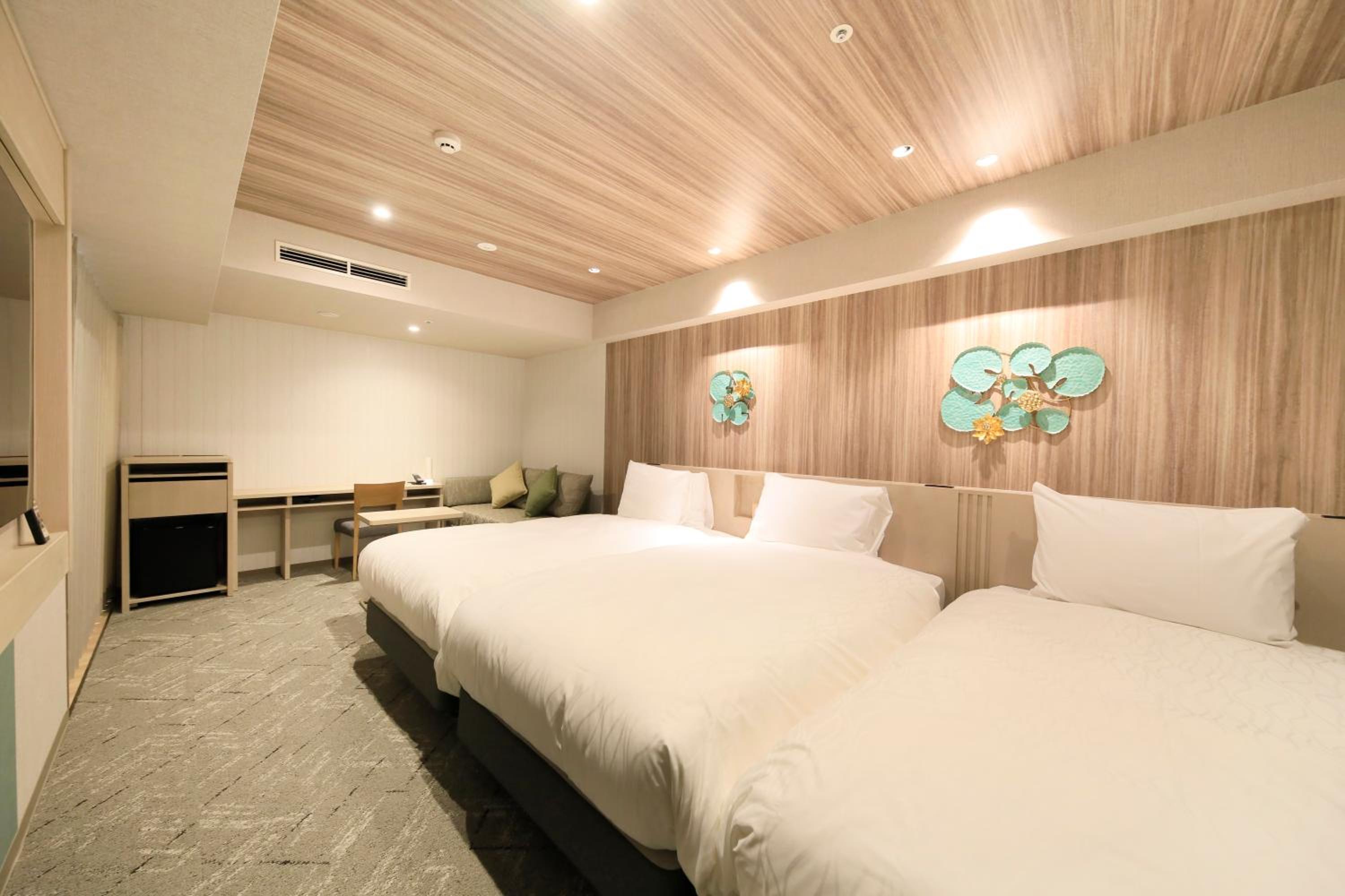 Triple Room - Non-Smoking - Photo 1