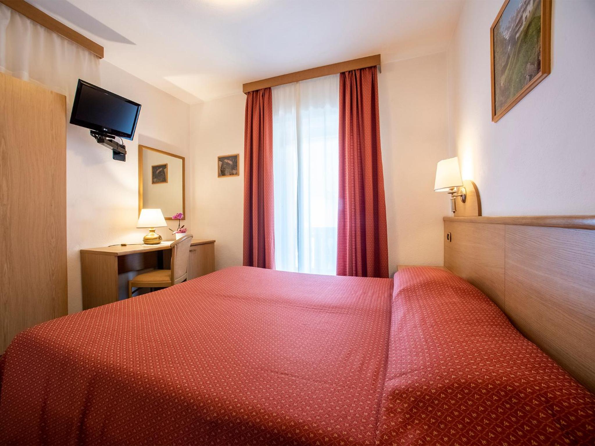 Standard Double Room - Photo 2