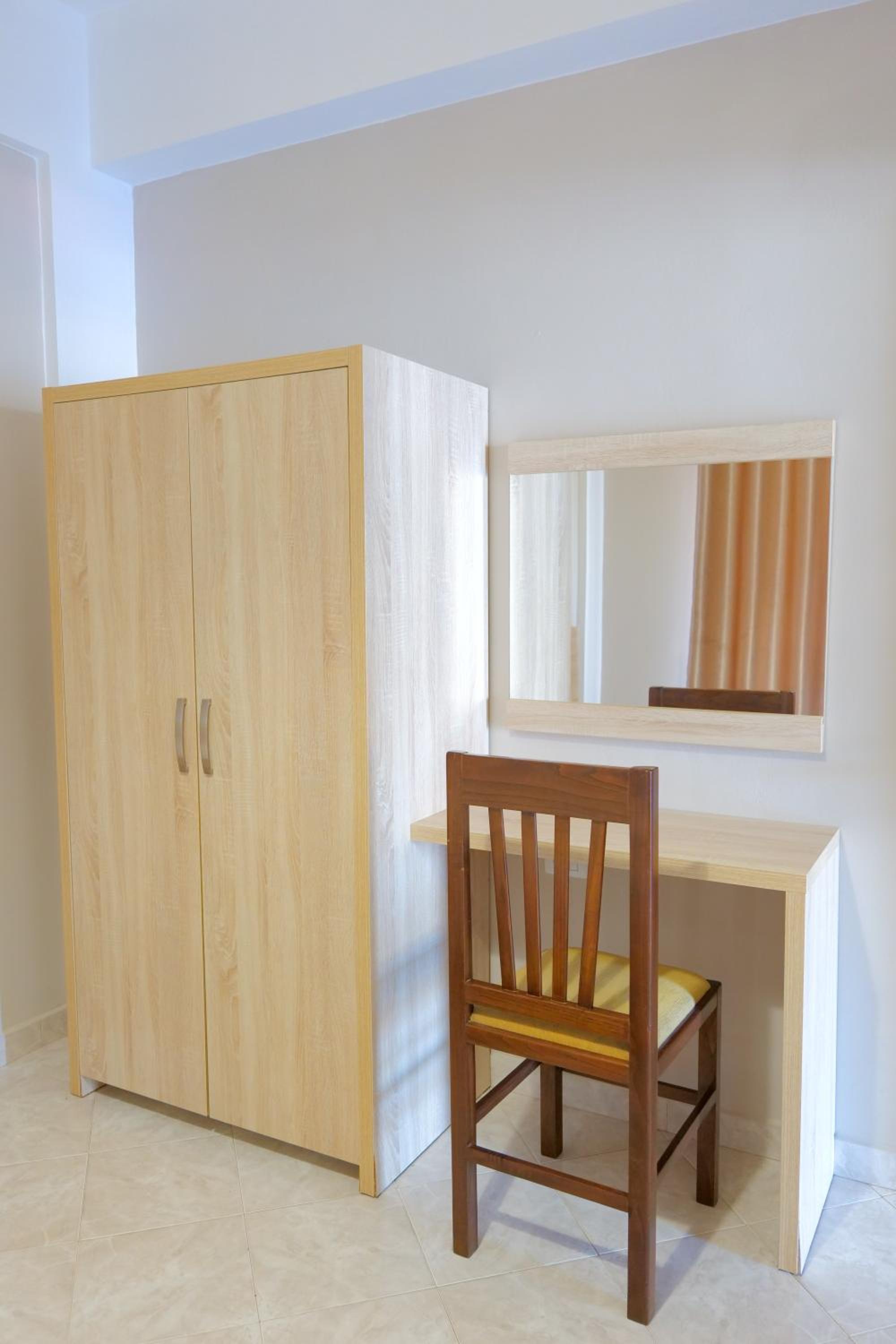 Deluxe Double Room with Side Sea View