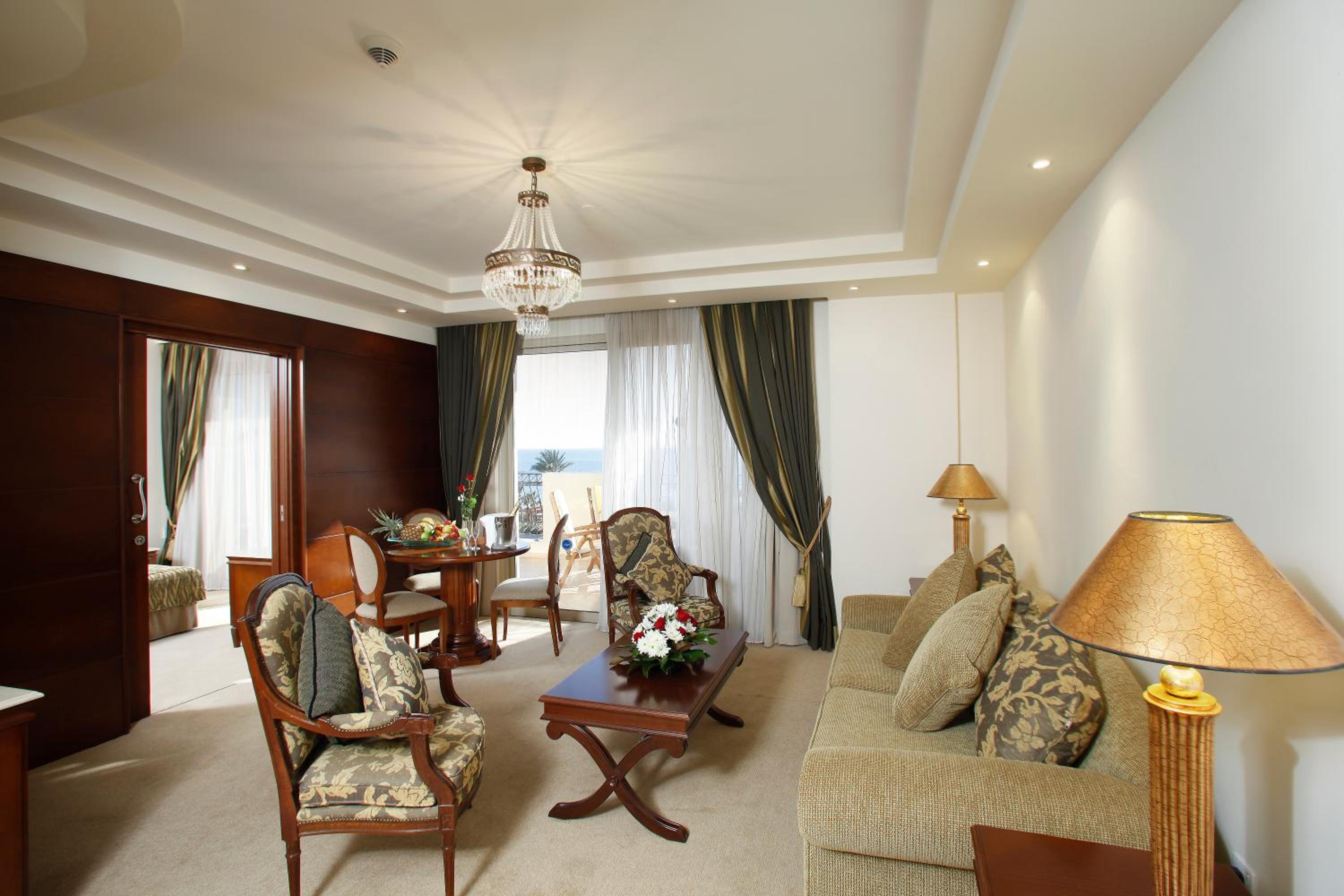 Executive Suite with Sea View - Photo 4