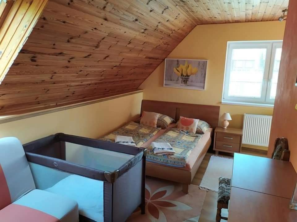 Apartment with Mountain View photo 1