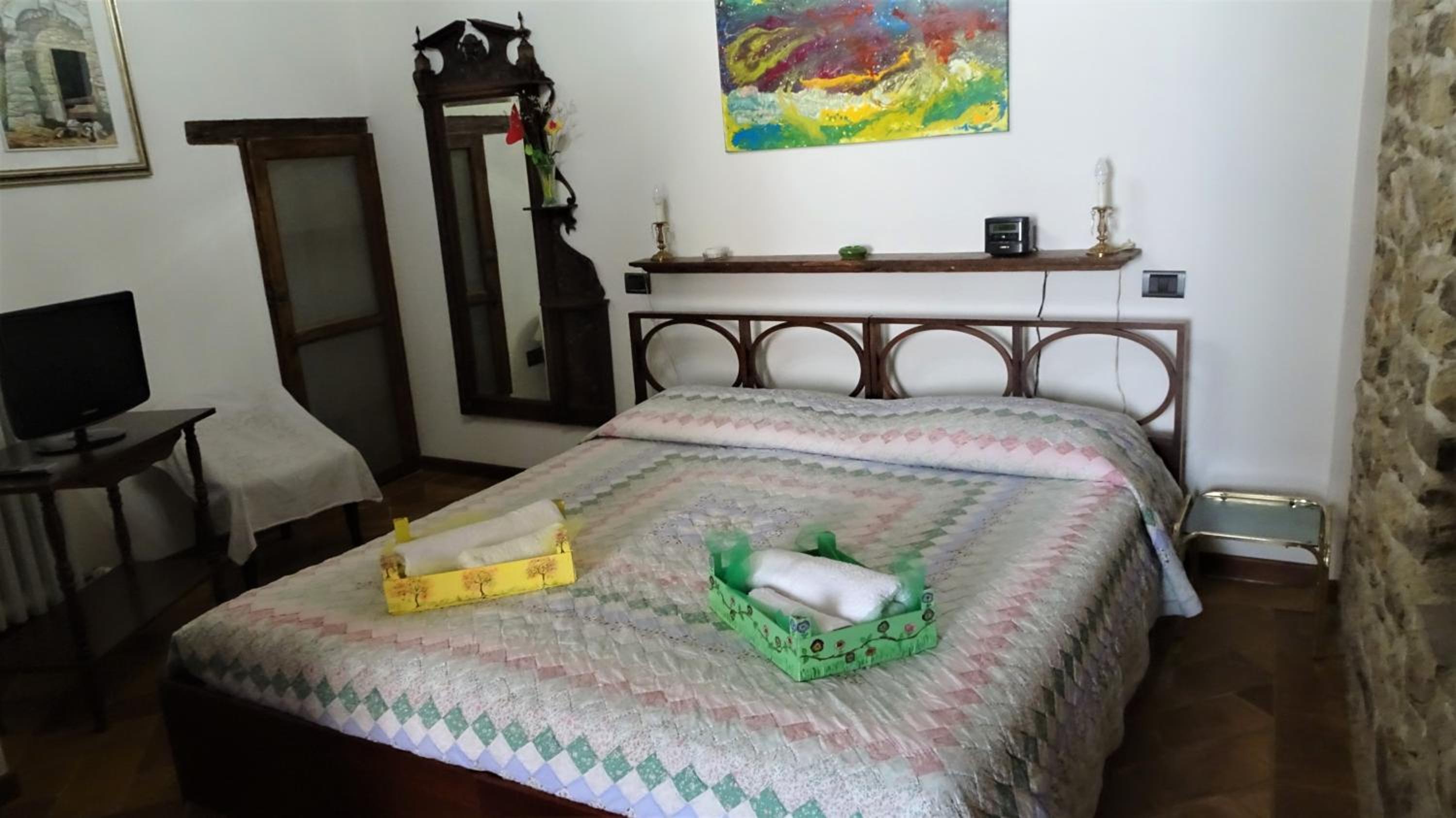 One-Bedroom Apartment - Photo 9