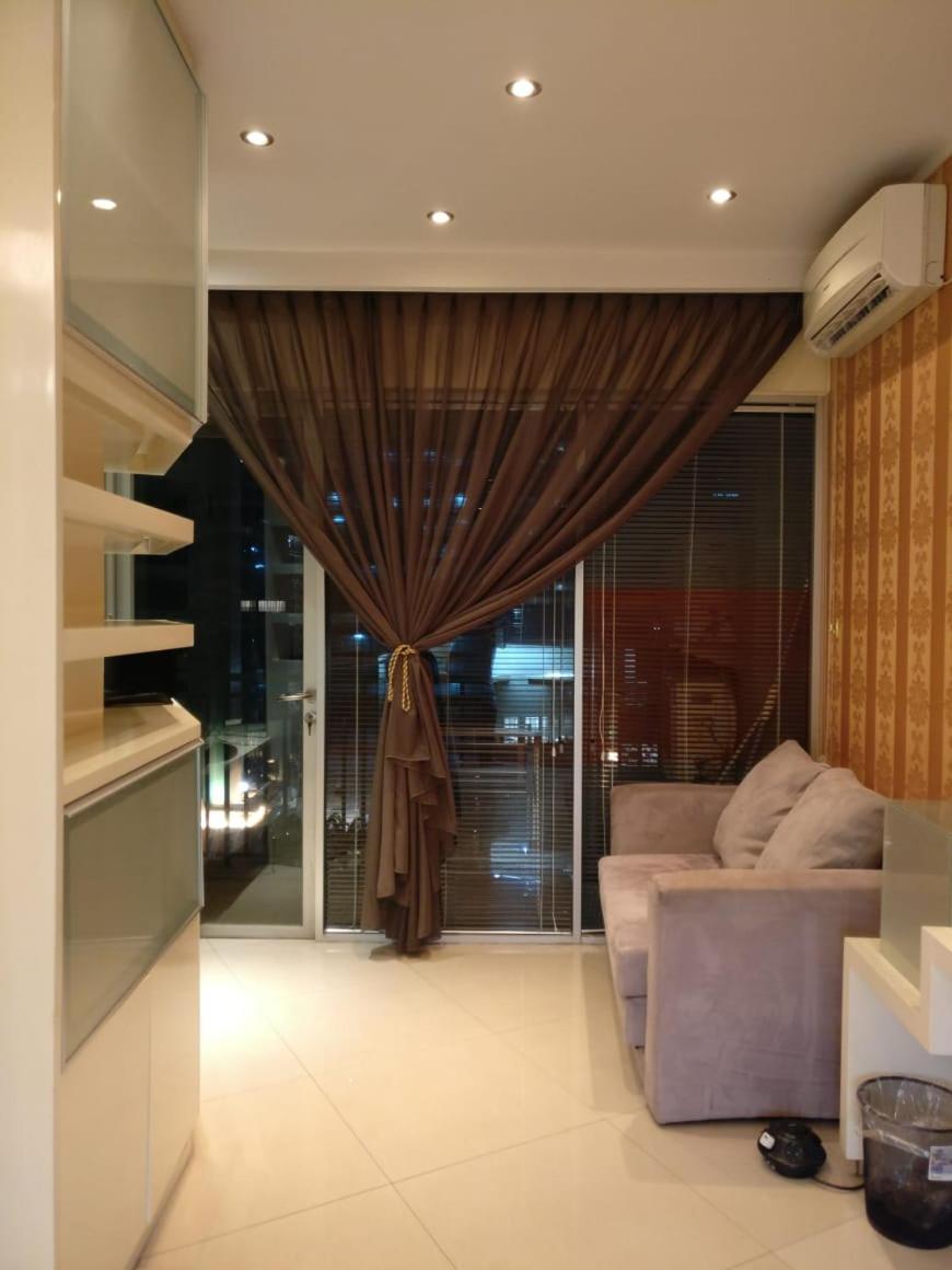 Apartment With Balcony photo 3