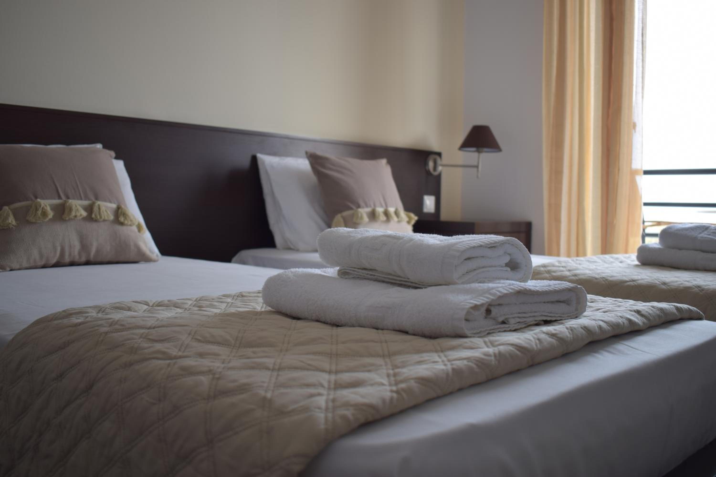 Double or Twin Room - Photo 5