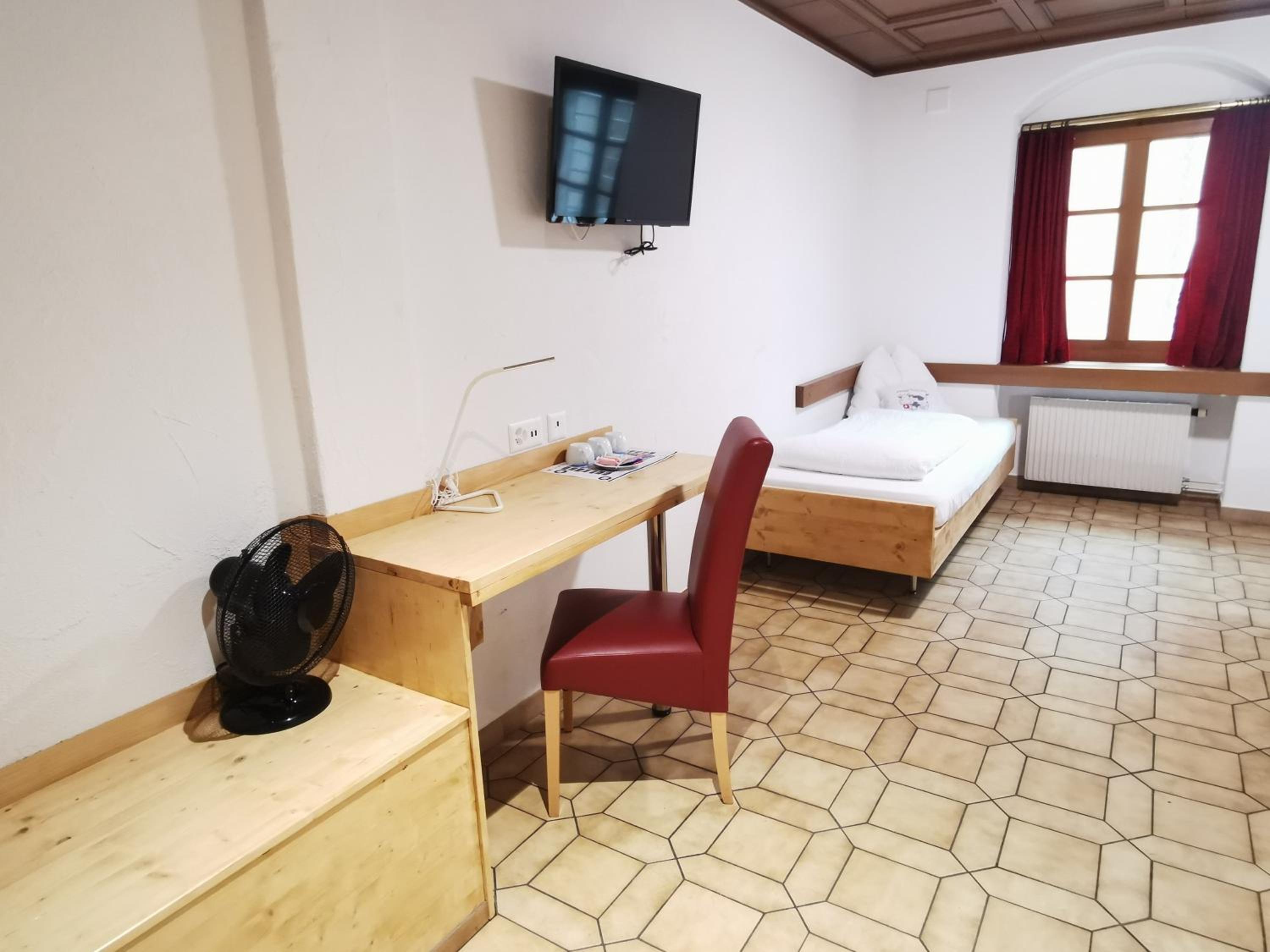 Basic Triple Room - Photo 2