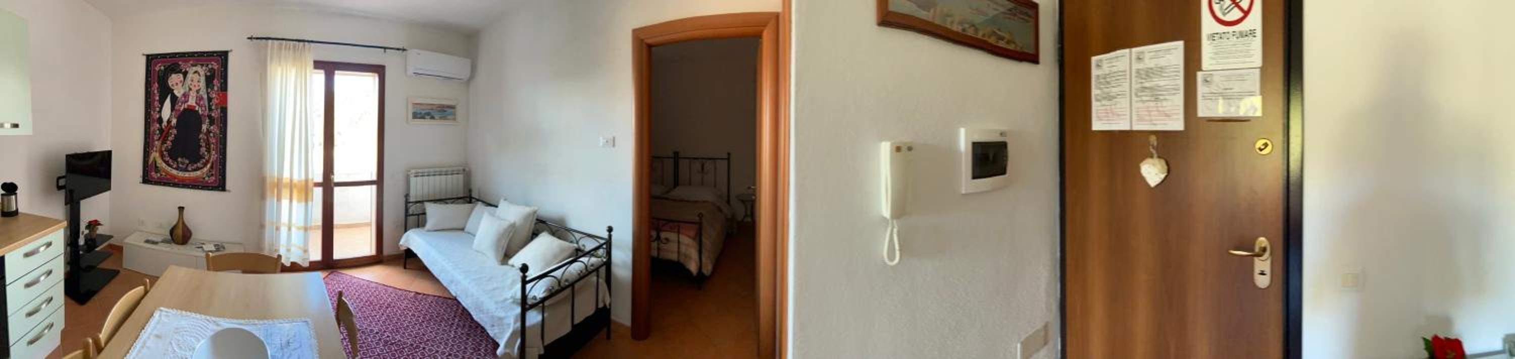Deluxe Room (2 Adults + 1 Child) - Photo 7