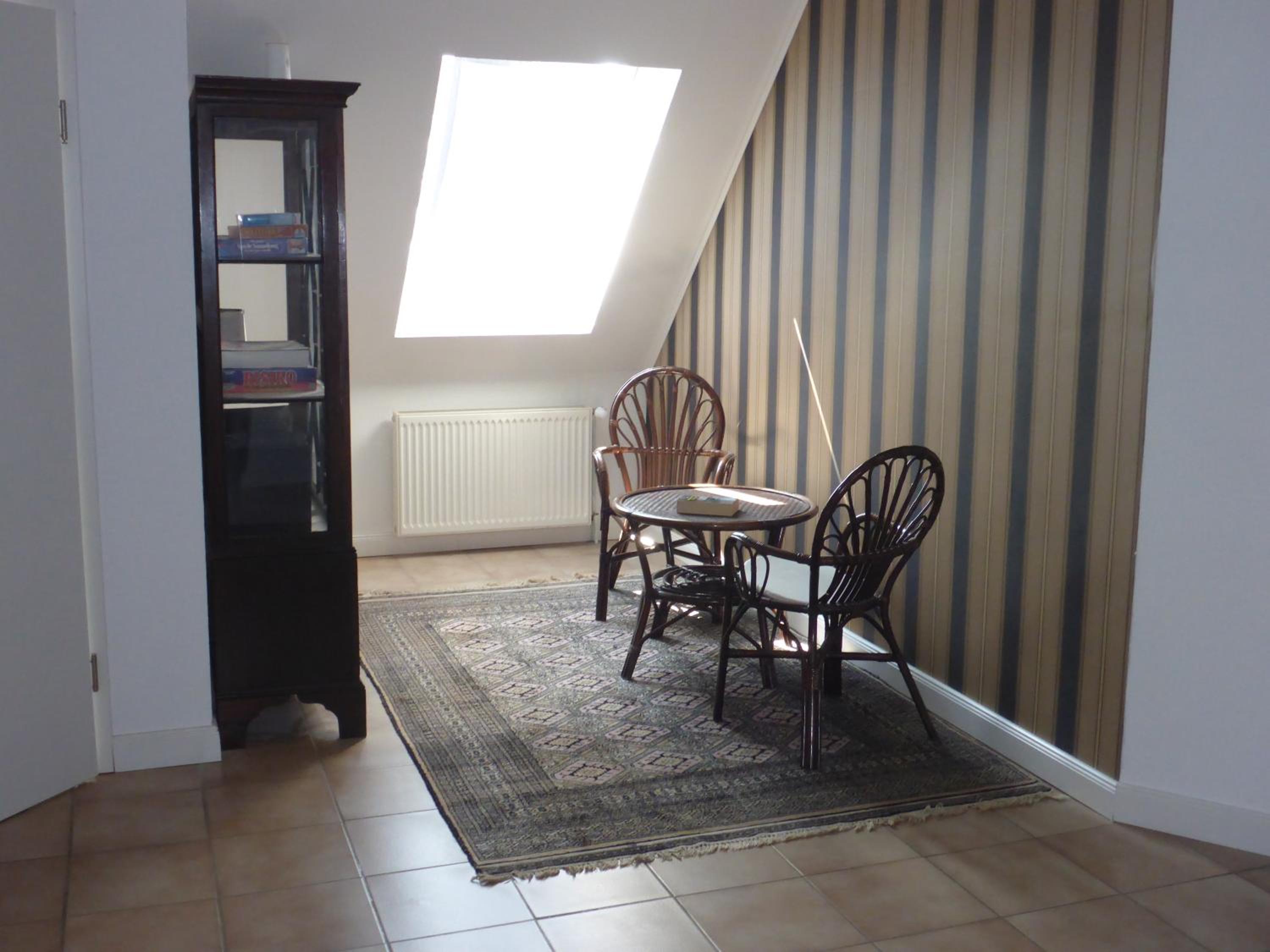 Three-Bedroom Apartment photo 2
