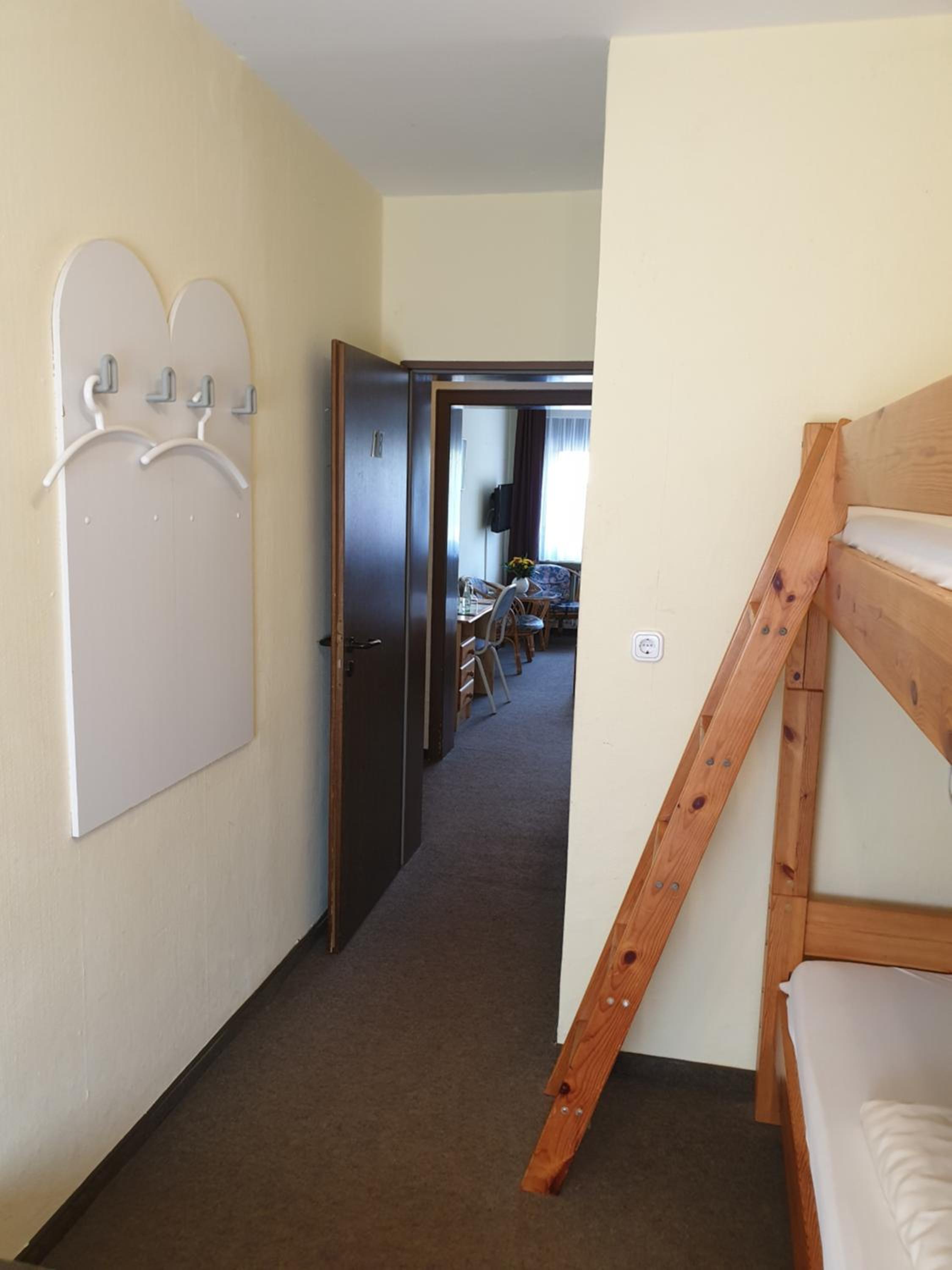 Quadruple Room - Photo 2