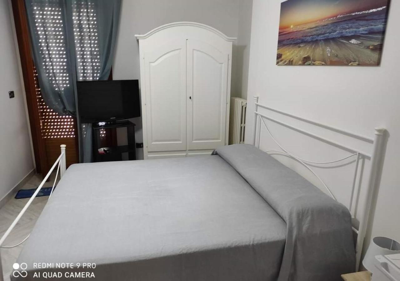 Deluxe Double Room with Balcony - Photo 6