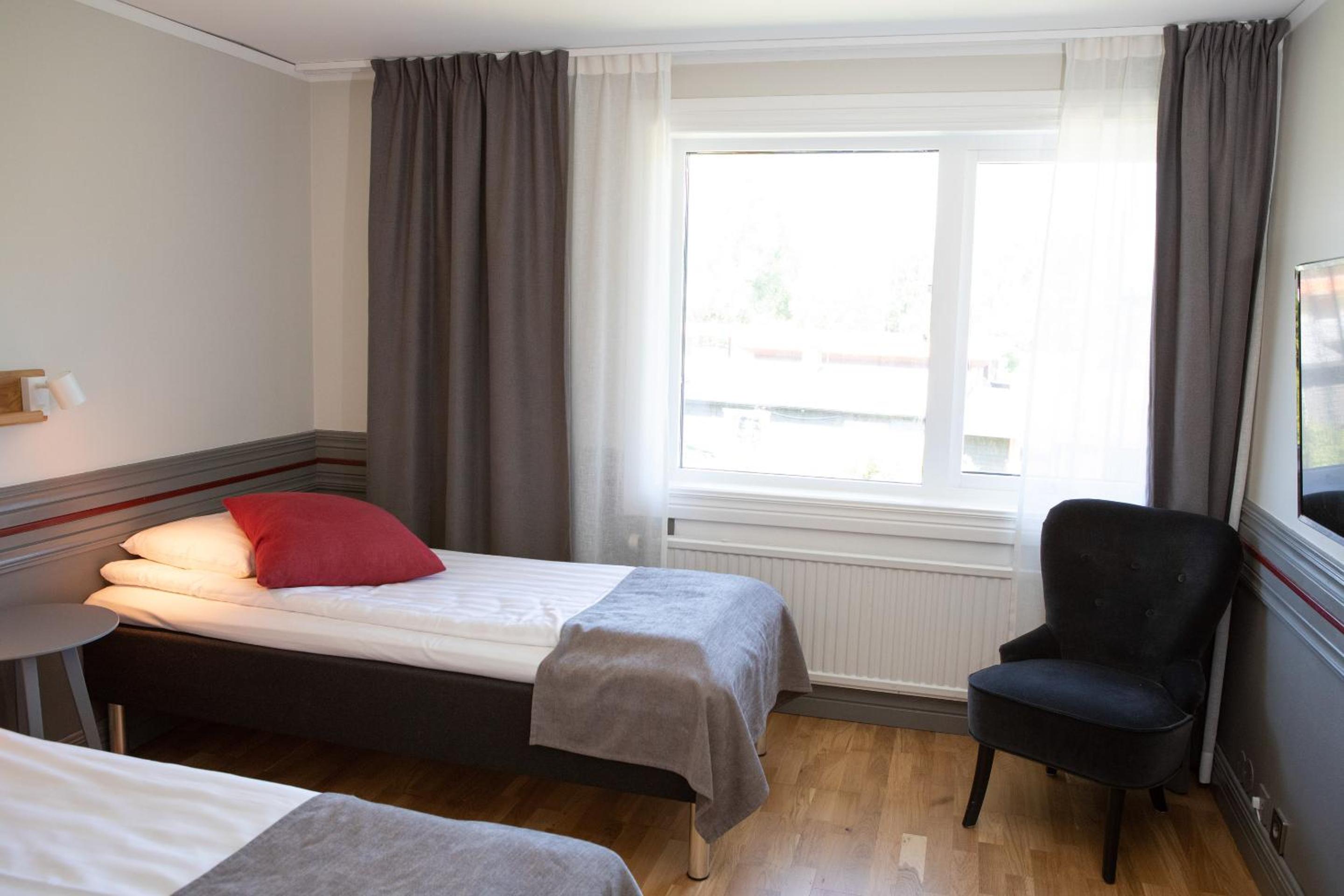 Single Room photo 3