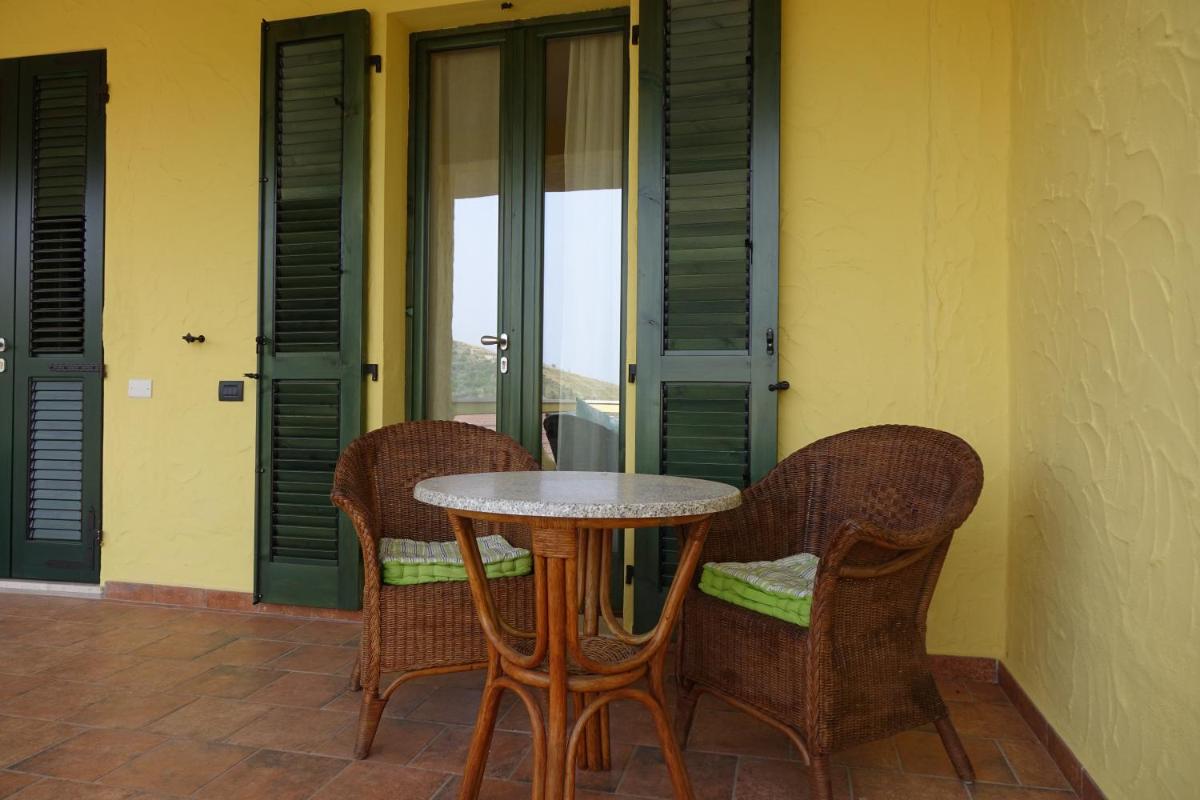 Superior Double or Twin Room with Terrace photo 3