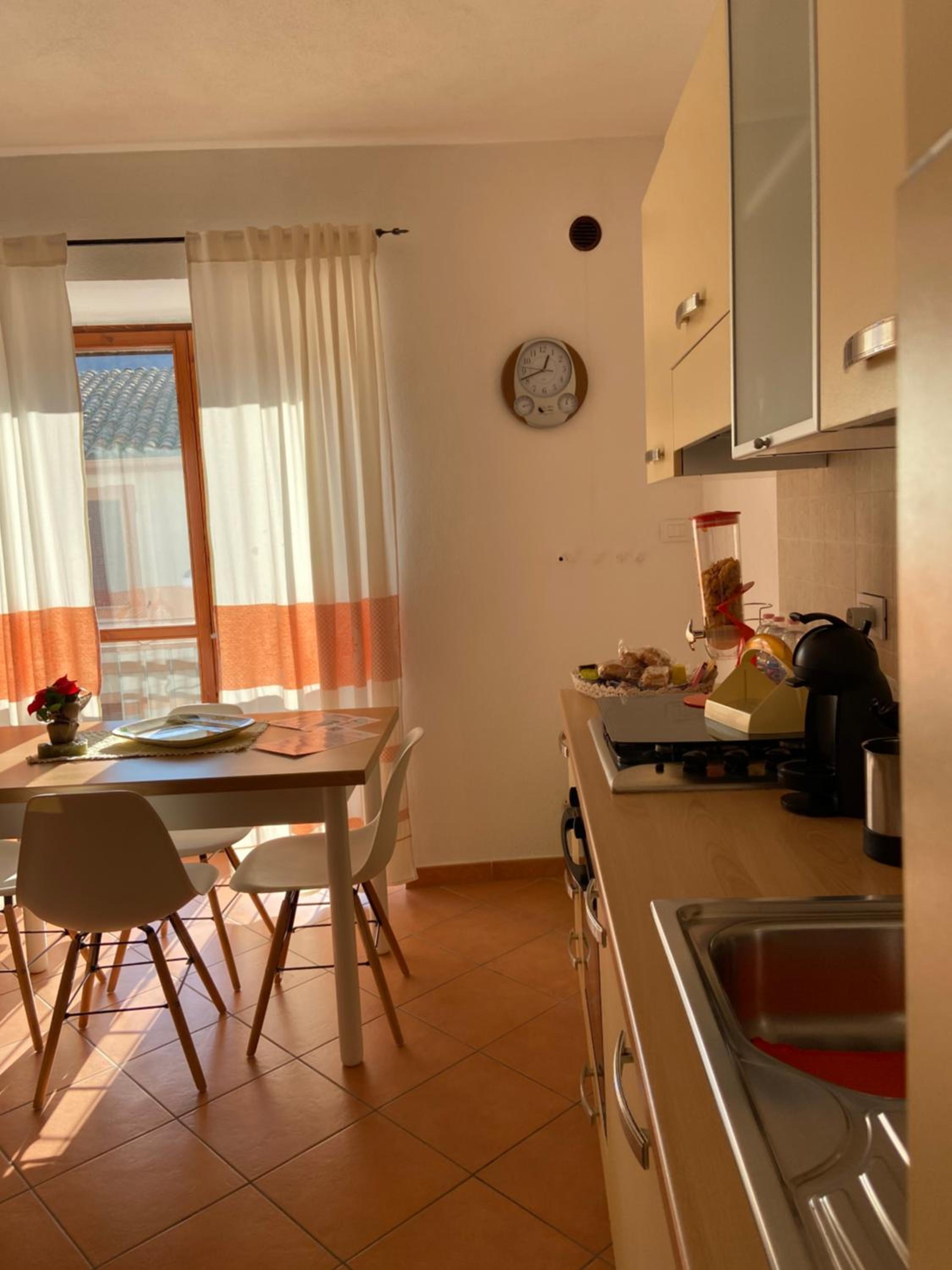 Large Double or Twin Room - Photo 6
