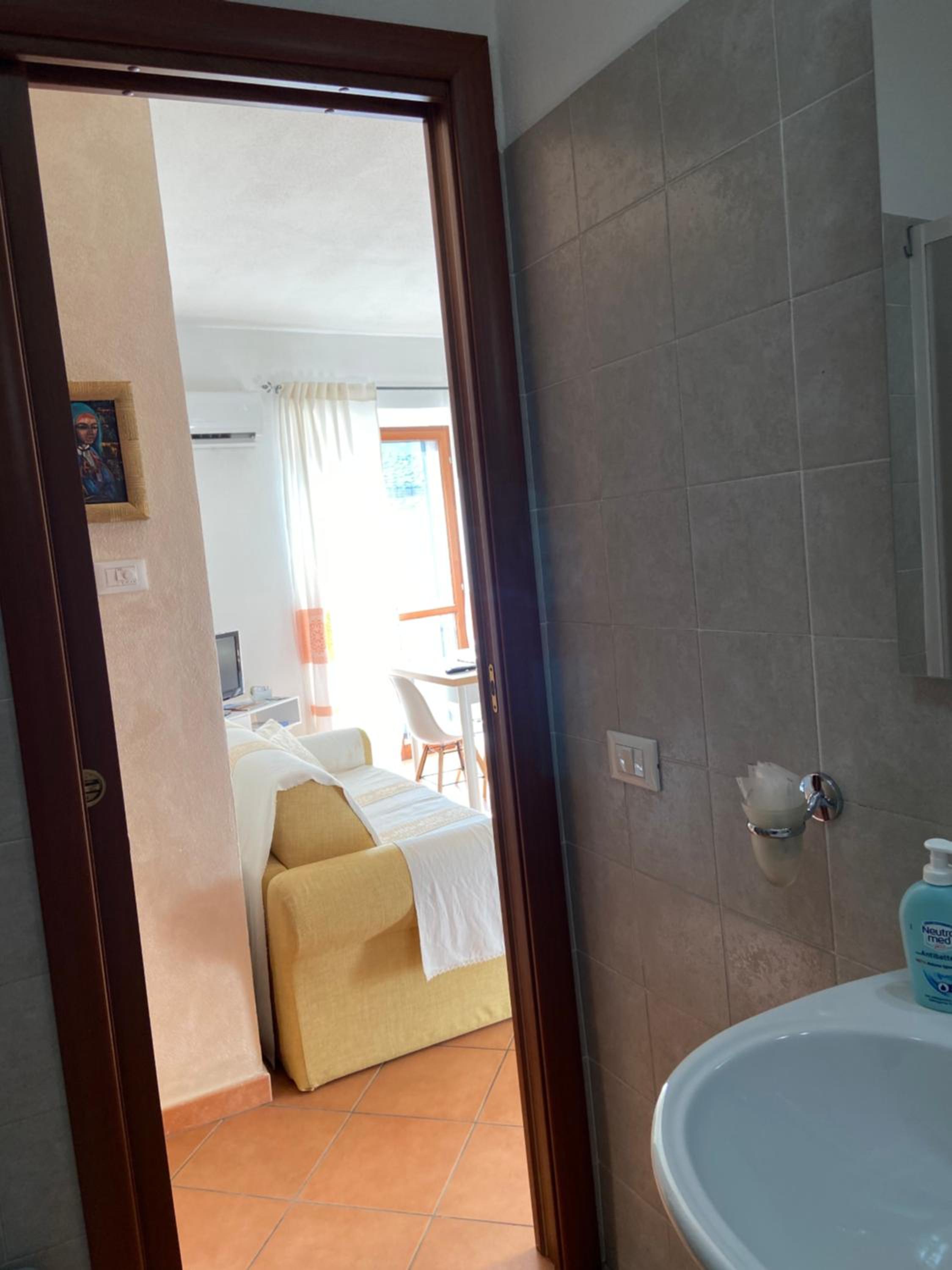 Large Double or Twin Room - Photo 4