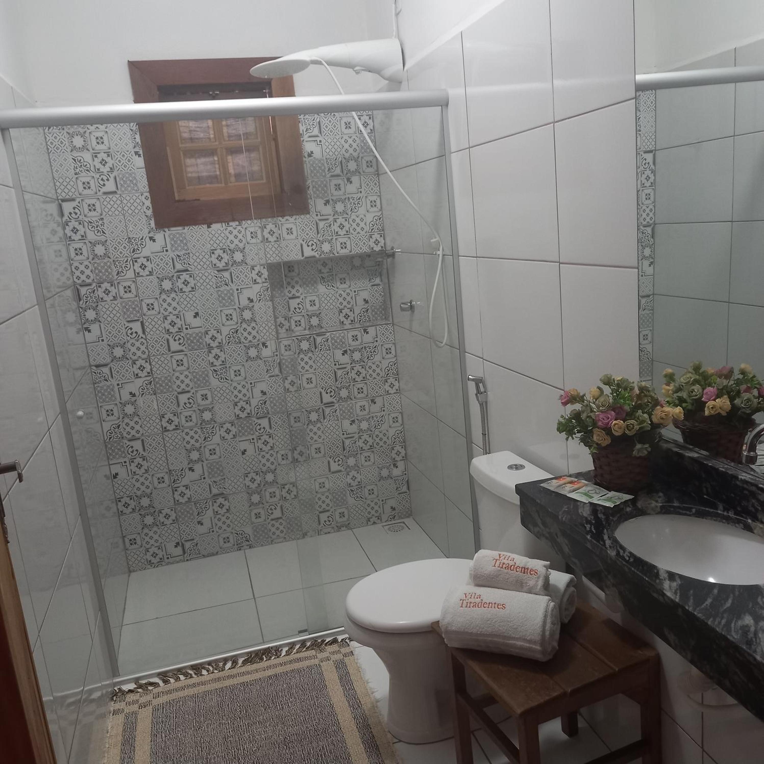 Standard Double Room - Photo 7