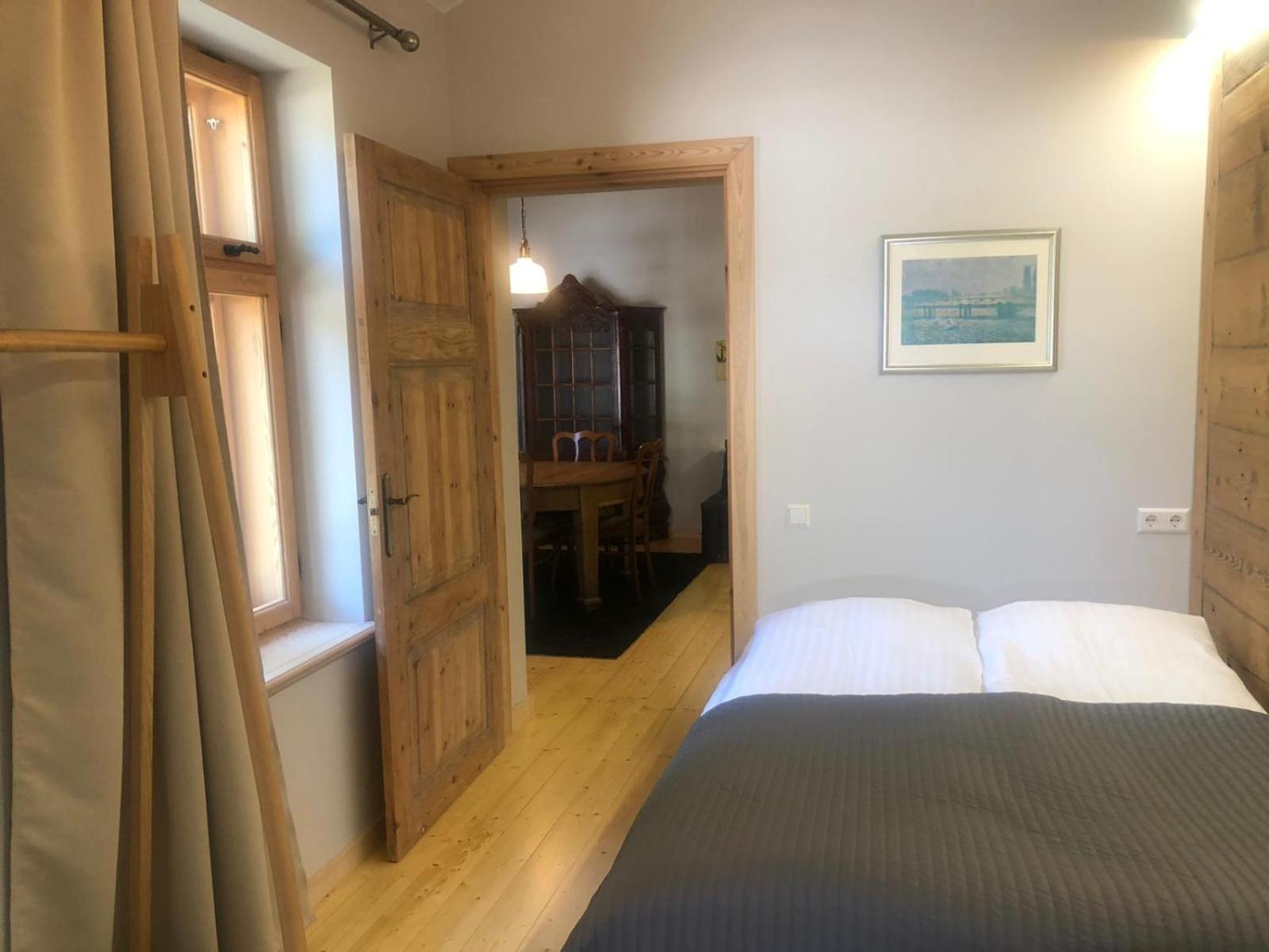 One-Bedroom Apartment with Balcony photo 1